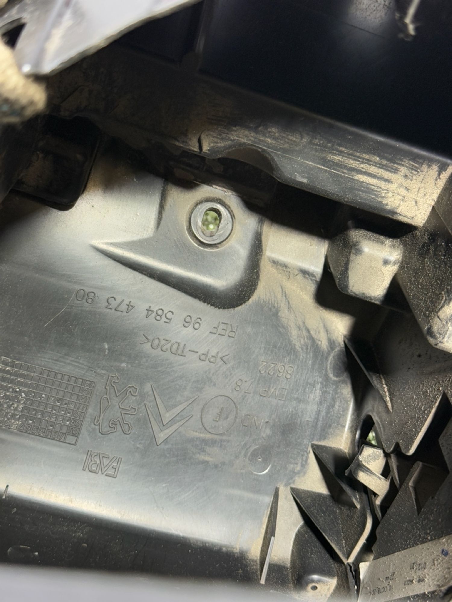https://ycs.partsauto.market/partsauto-images/thmbs/userImages/7493bedda53ffbba18042670cc6fed05/part/d70add63-8715-478c-bb87-3faf8a1f1cf6_1738826847343.jpg