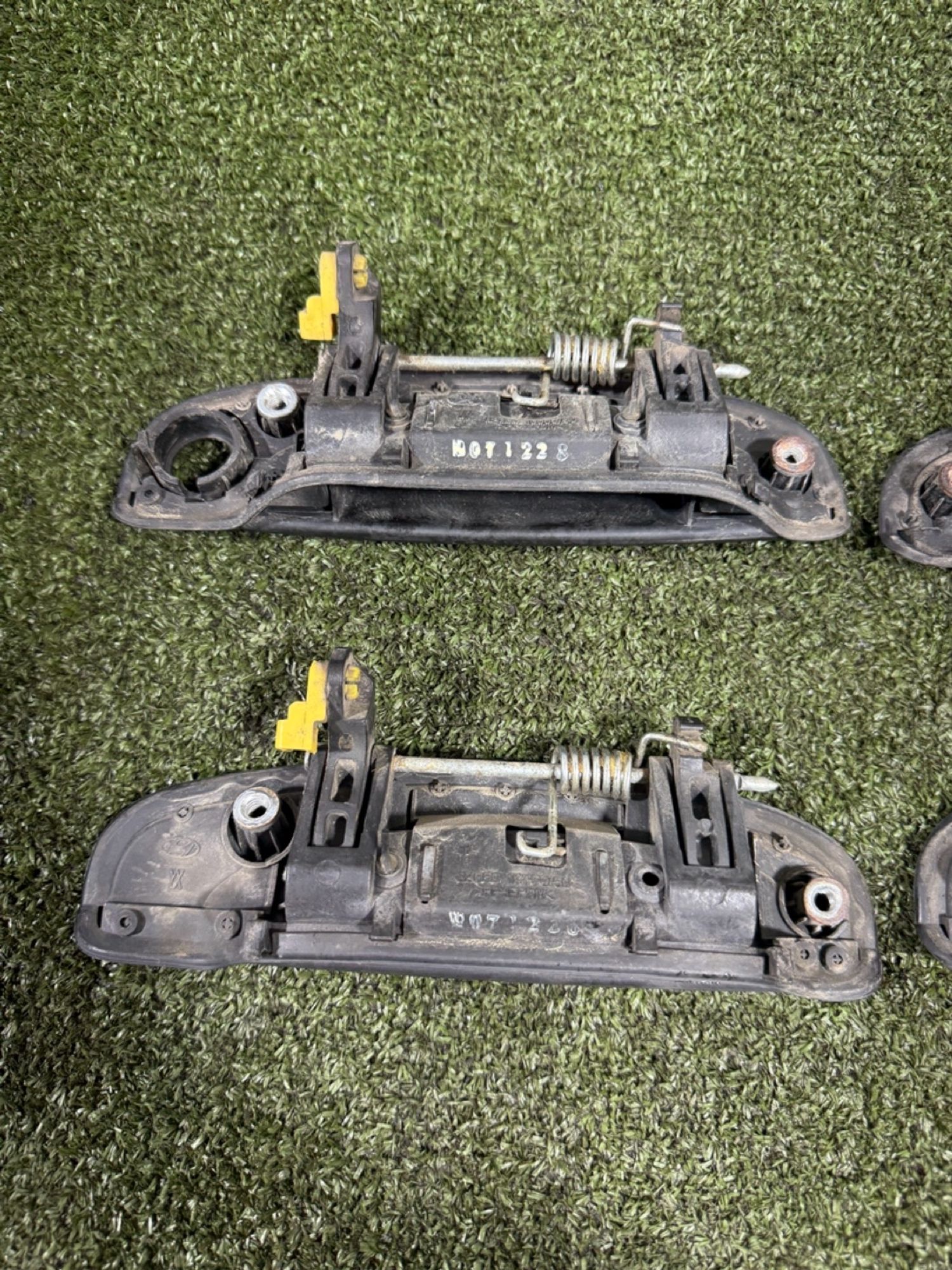https://ycs.partsauto.market/partsauto-images/thmbs/userImages/7493bedda53ffbba18042670cc6fed05/part/d8901e69-0b25-4f29-af23-1c0c805fa5cb_1736859778659.jpg