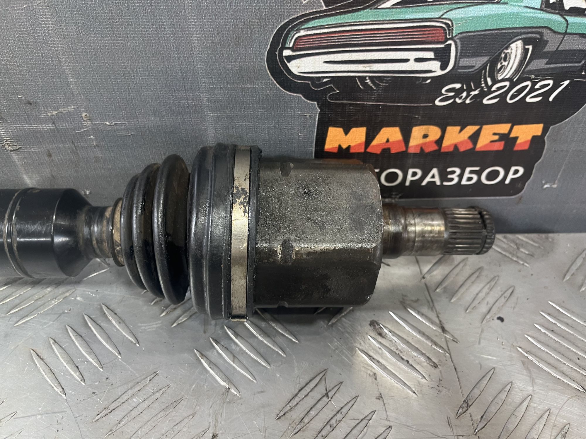 https://ycs.partsauto.market/partsauto-images/thmbs/userImages/7493bedda53ffbba18042670cc6fed05/part/da1f9c32-142b-4cf0-81b1-b04d5824263b_1718627372248.jpg