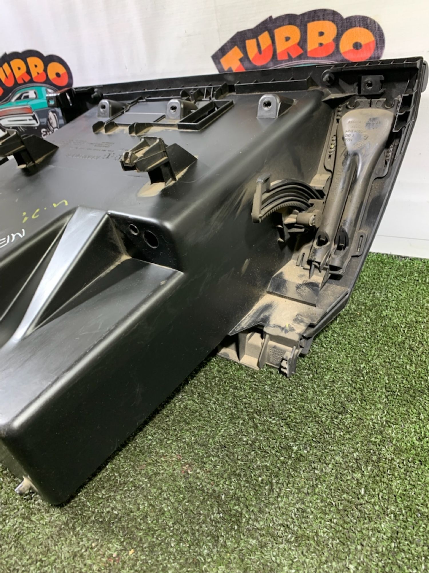 https://ycs.partsauto.market/partsauto-images/thmbs/userImages/7493bedda53ffbba18042670cc6fed05/part/da72e375-27d4-4a09-ba9a-aca467f791c3_1738932733620.jpg