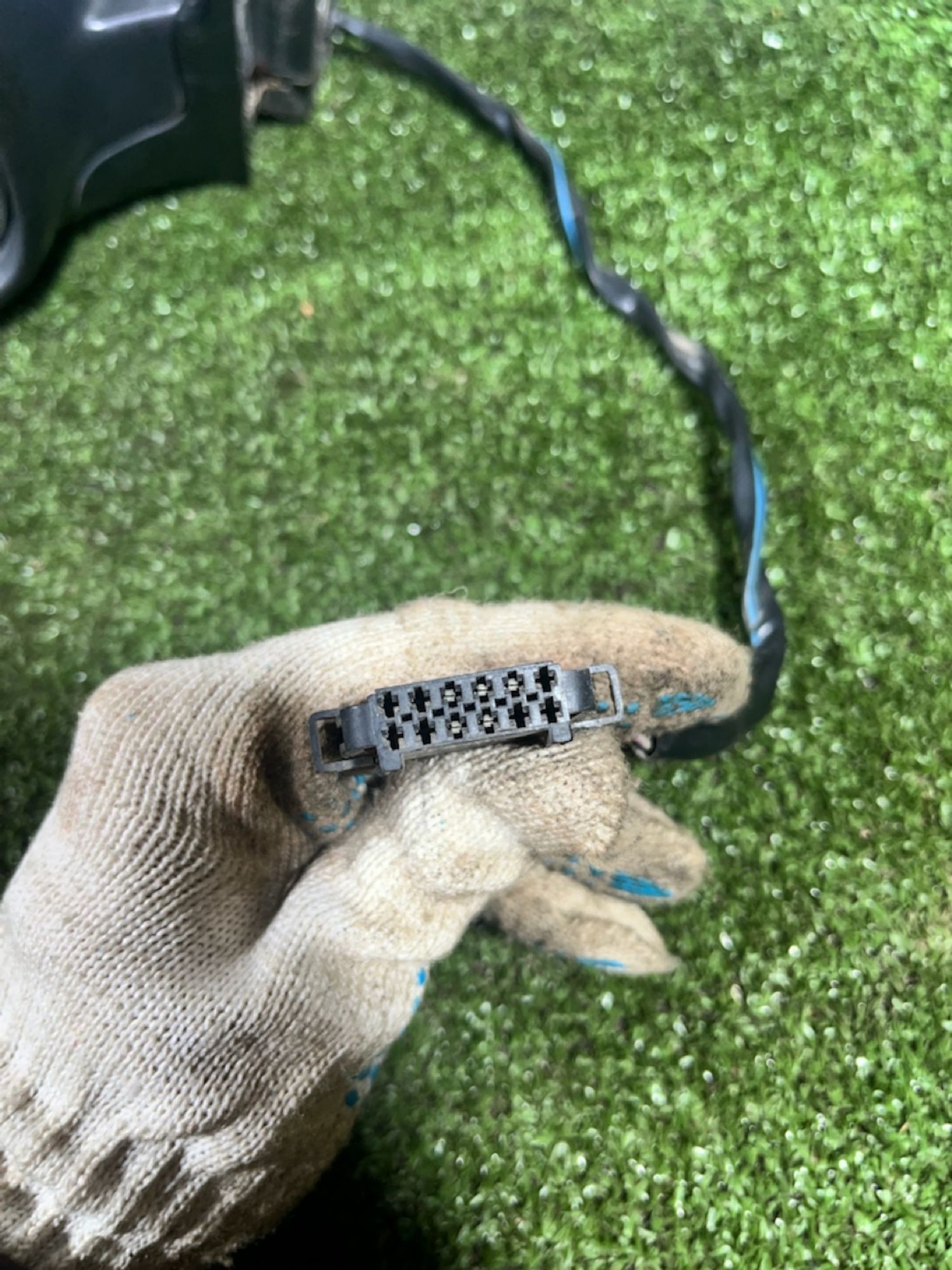 https://ycs.partsauto.market/partsauto-images/thmbs/userImages/7493bedda53ffbba18042670cc6fed05/part/db51518b-9050-4e41-880f-95dd86cbd44e_1733913211776.jpg