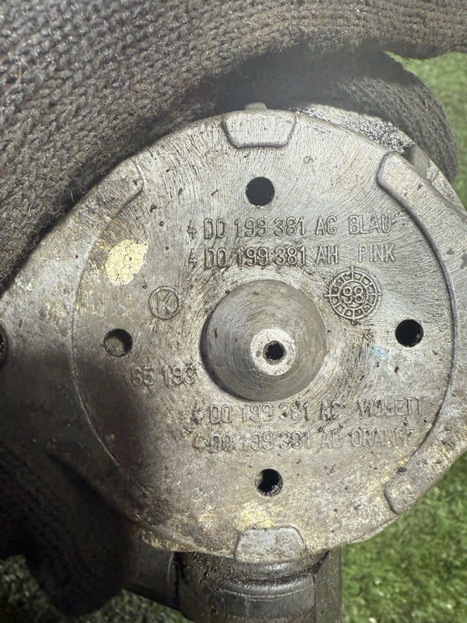 https://ycs.partsauto.market/partsauto-images/thmbs/userImages/7493bedda53ffbba18042670cc6fed05/part/db6ef933-5d66-43e5-ad11-54d8feed2640_1744722660117.jpg