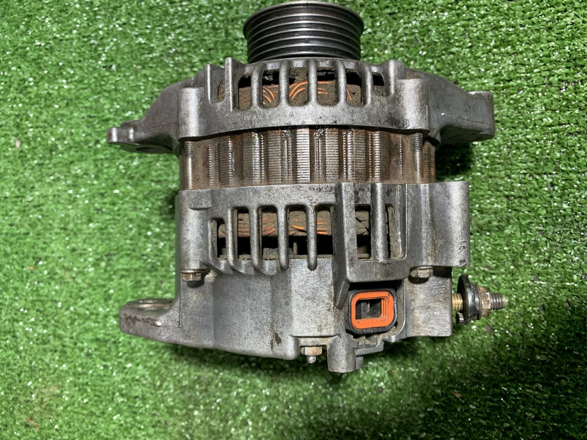 https://ycs.partsauto.market/partsauto-images/thmbs/userImages/7493bedda53ffbba18042670cc6fed05/part/dcd877f7-48aa-4527-b9cd-3757b611bced_1731051045788.jpg