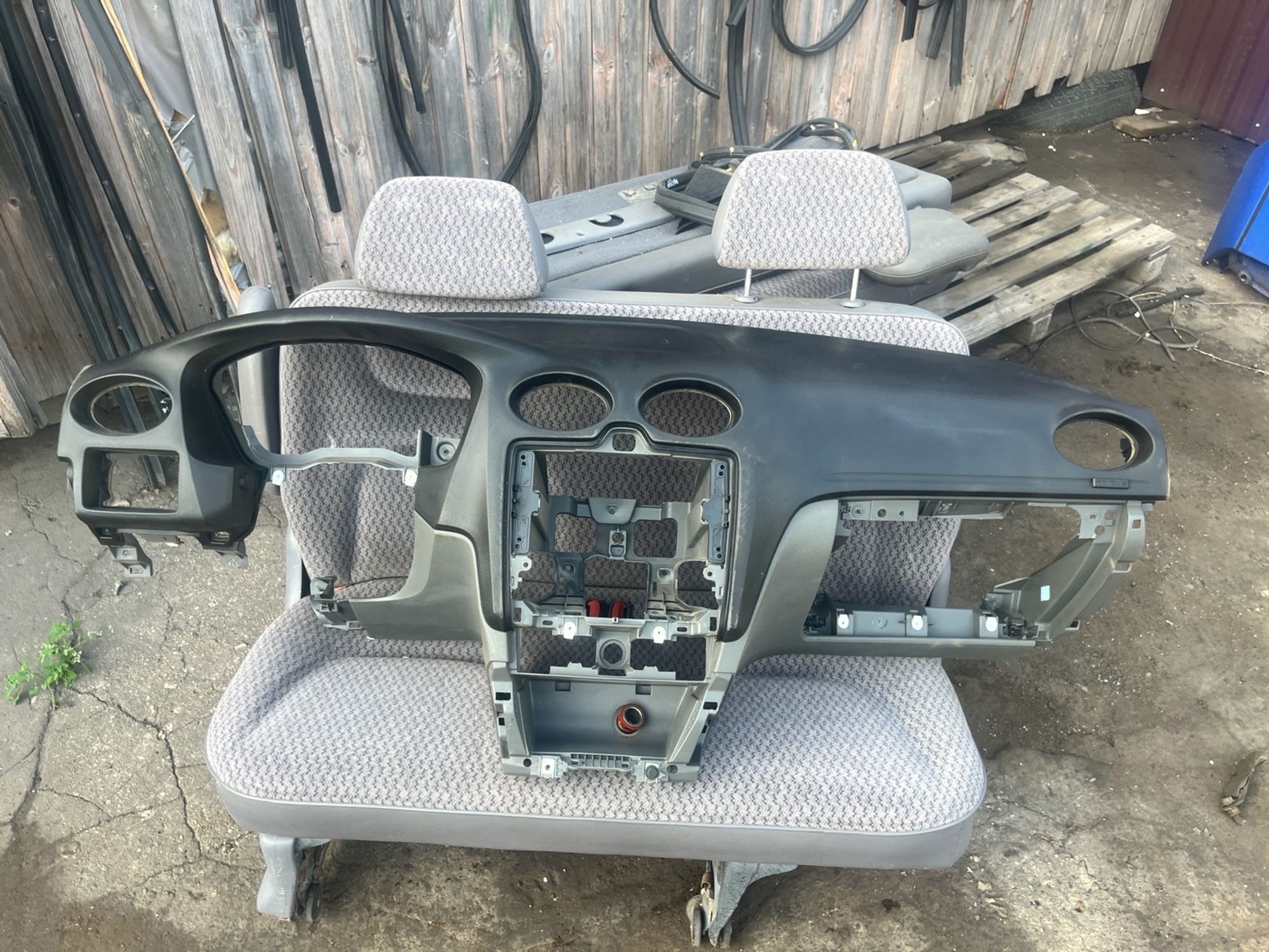 https://ycs.partsauto.market/partsauto-images/thmbs/userImages/7493bedda53ffbba18042670cc6fed05/part/dd4a34ff-4360-47e1-885a-624dc6cc5316_1721220303088.jpg