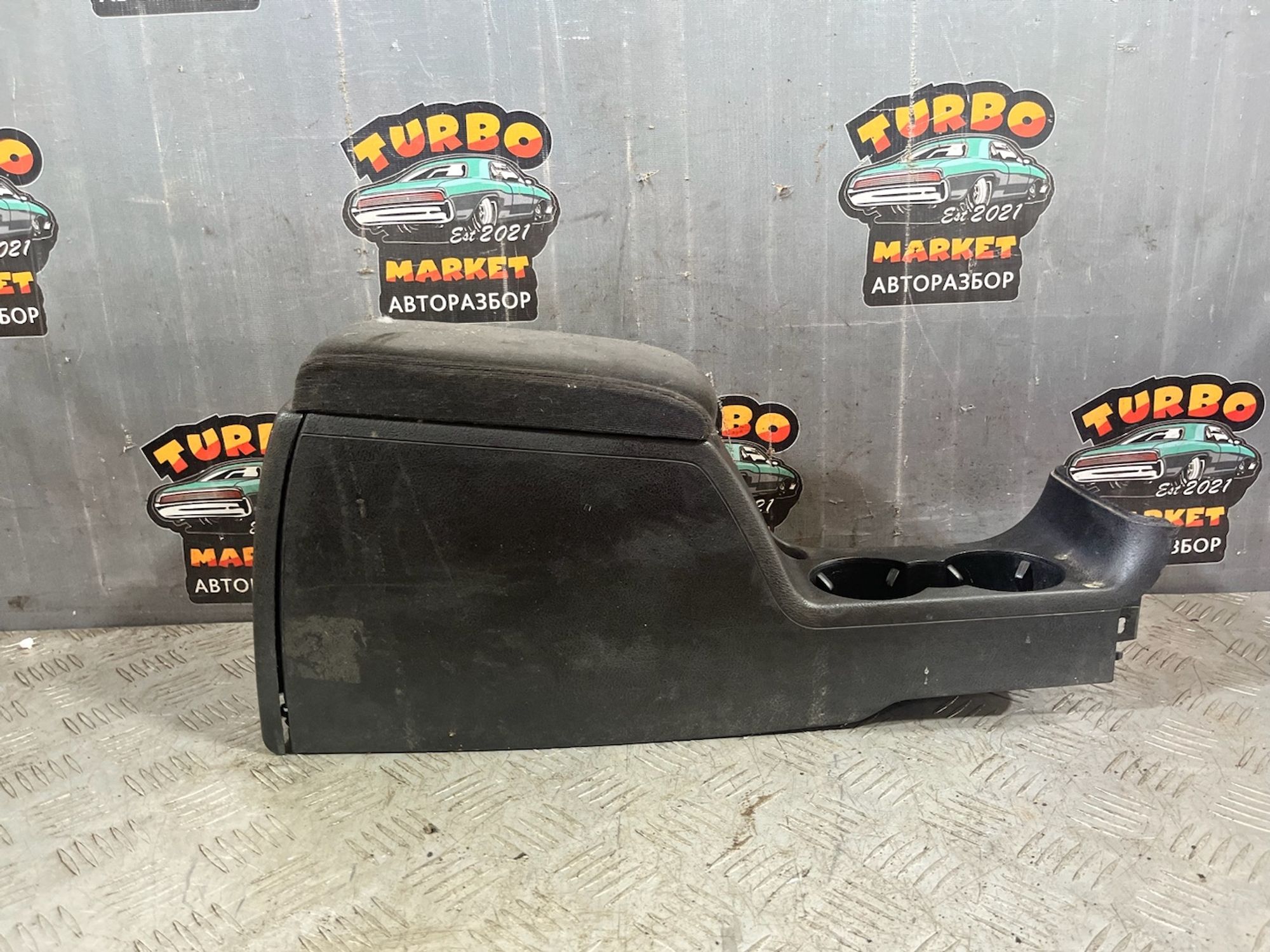 https://ycs.partsauto.market/partsauto-images/thmbs/userImages/7493bedda53ffbba18042670cc6fed05/part/dd630744-8d0b-4bb1-9723-82df580af497_1721324111481.jpg