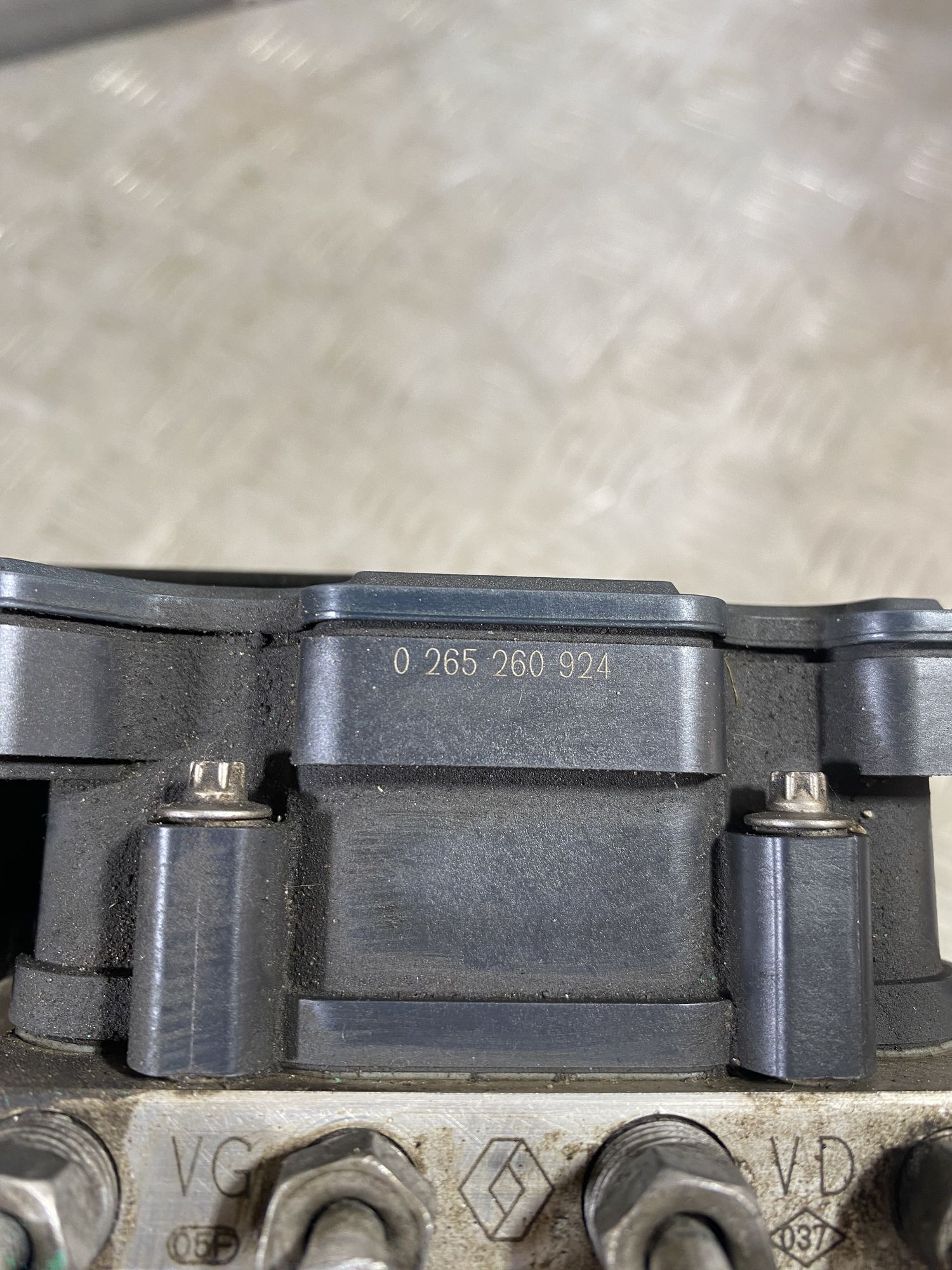 https://ycs.partsauto.market/partsauto-images/thmbs/userImages/7493bedda53ffbba18042670cc6fed05/part/de7baceb-bc1a-45b5-8b7a-e3f9f6bdaae2_1718716644543.jpg