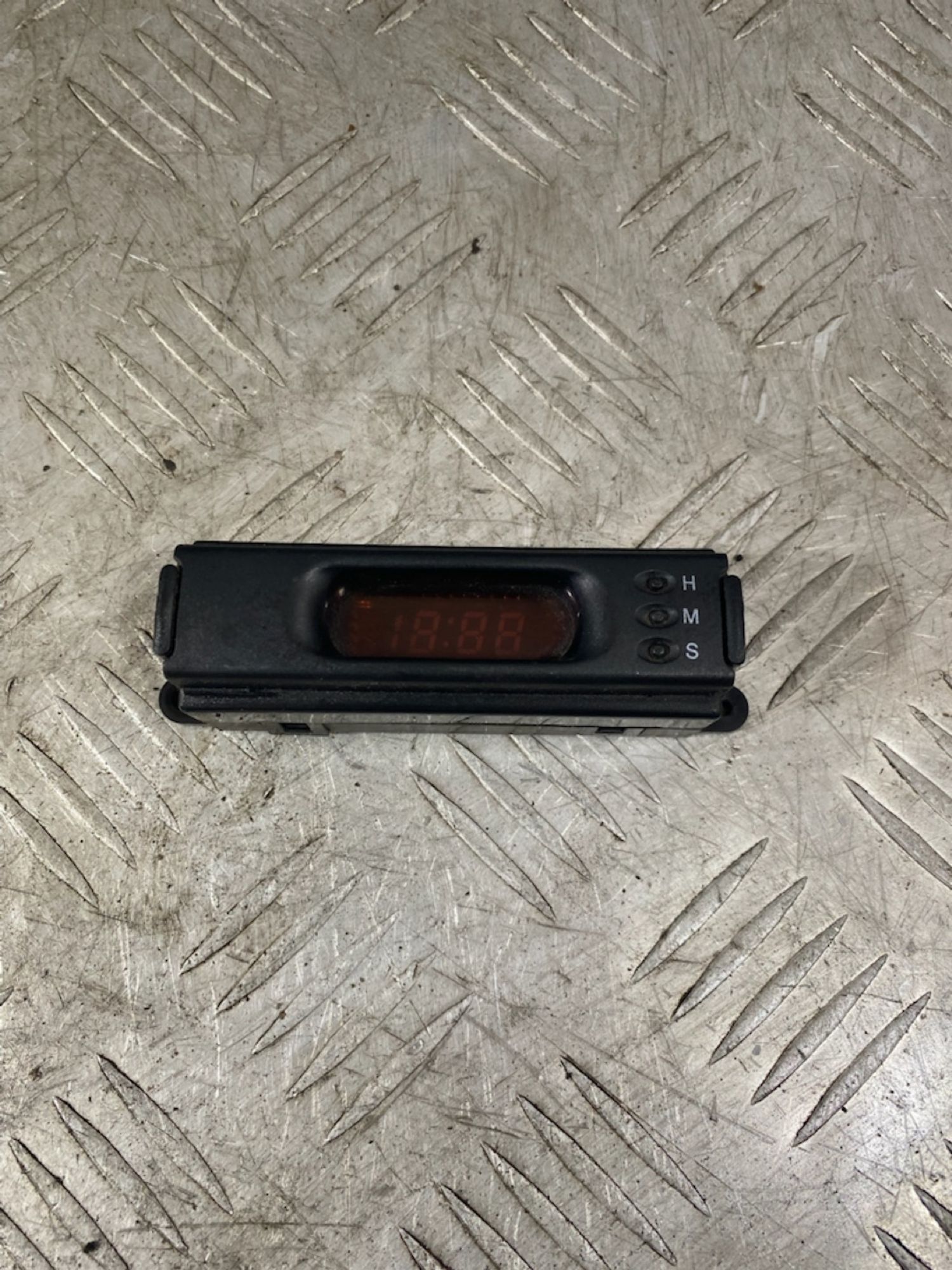 https://ycs.partsauto.market/partsauto-images/thmbs/userImages/7493bedda53ffbba18042670cc6fed05/part/df449bff-22e1-4956-acc9-32665767960a_1721658391467.jpg