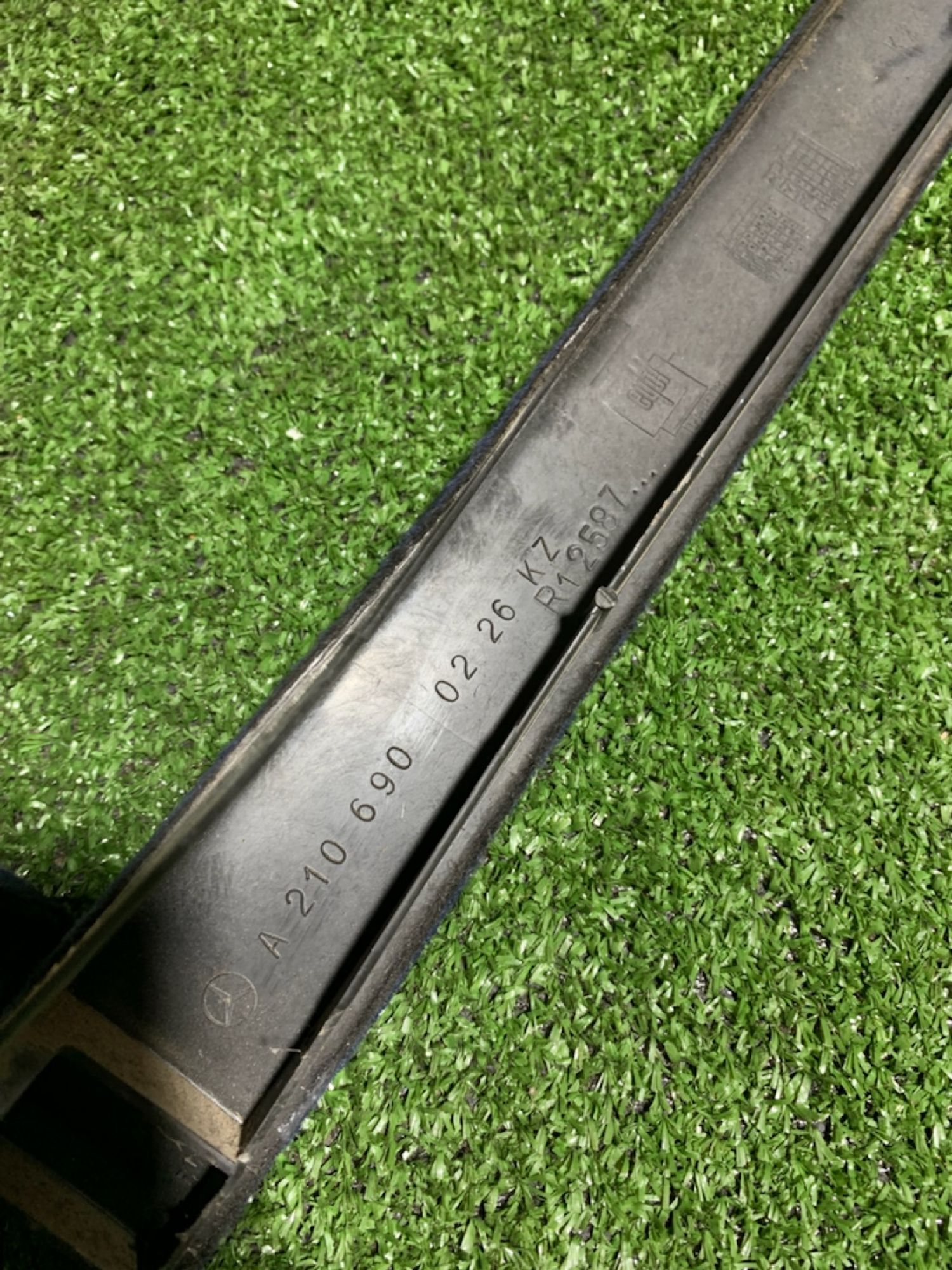 https://ycs.partsauto.market/partsauto-images/thmbs/userImages/7493bedda53ffbba18042670cc6fed05/part/e16e8479-2f71-46fc-ab87-b77c3d632131_1730207428229.jpg