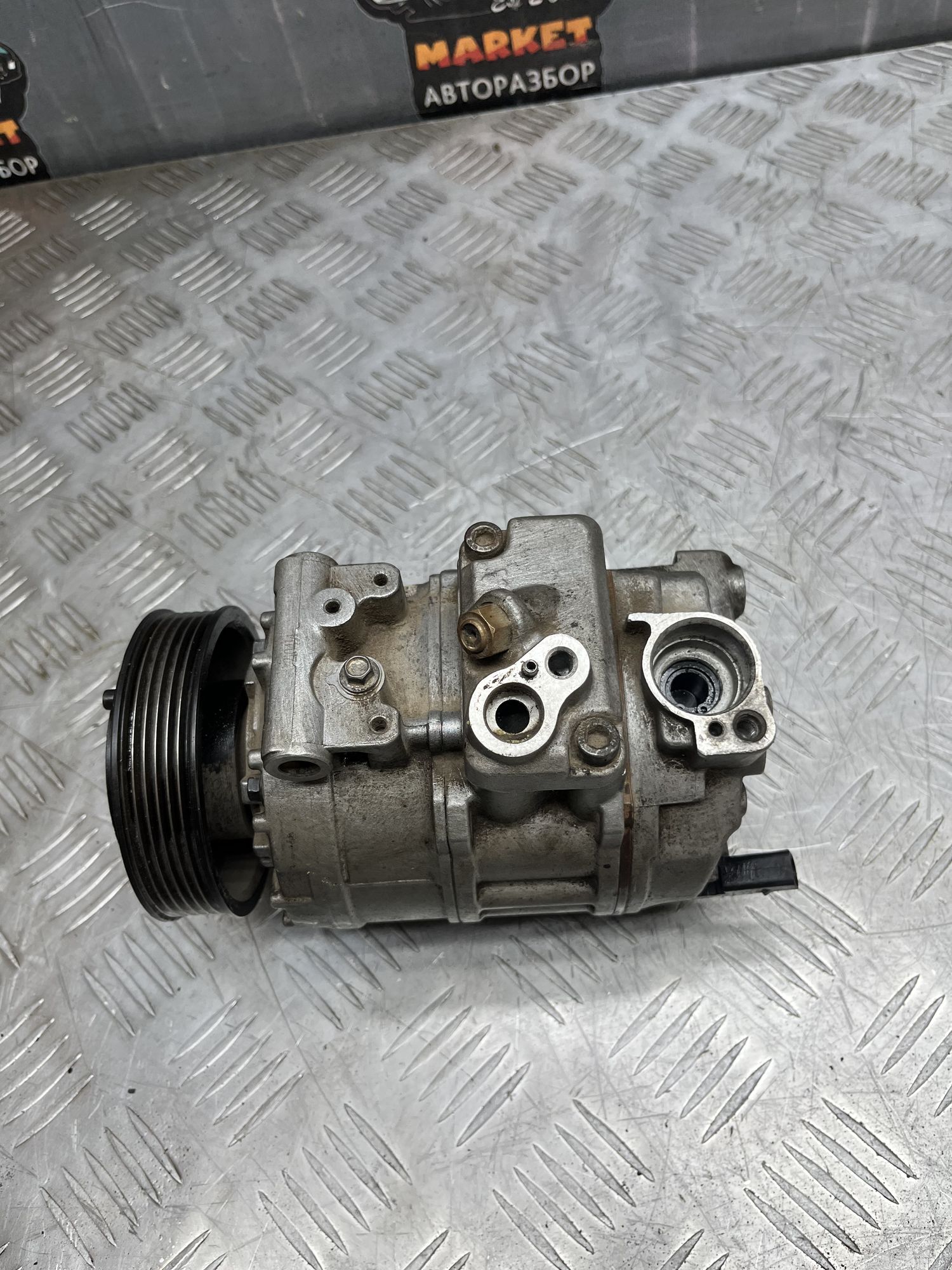 https://ycs.partsauto.market/partsauto-images/thmbs/userImages/7493bedda53ffbba18042670cc6fed05/part/e1ed5d82-f6d5-4f62-800c-c41e9bf23153_1717674455076.jpg