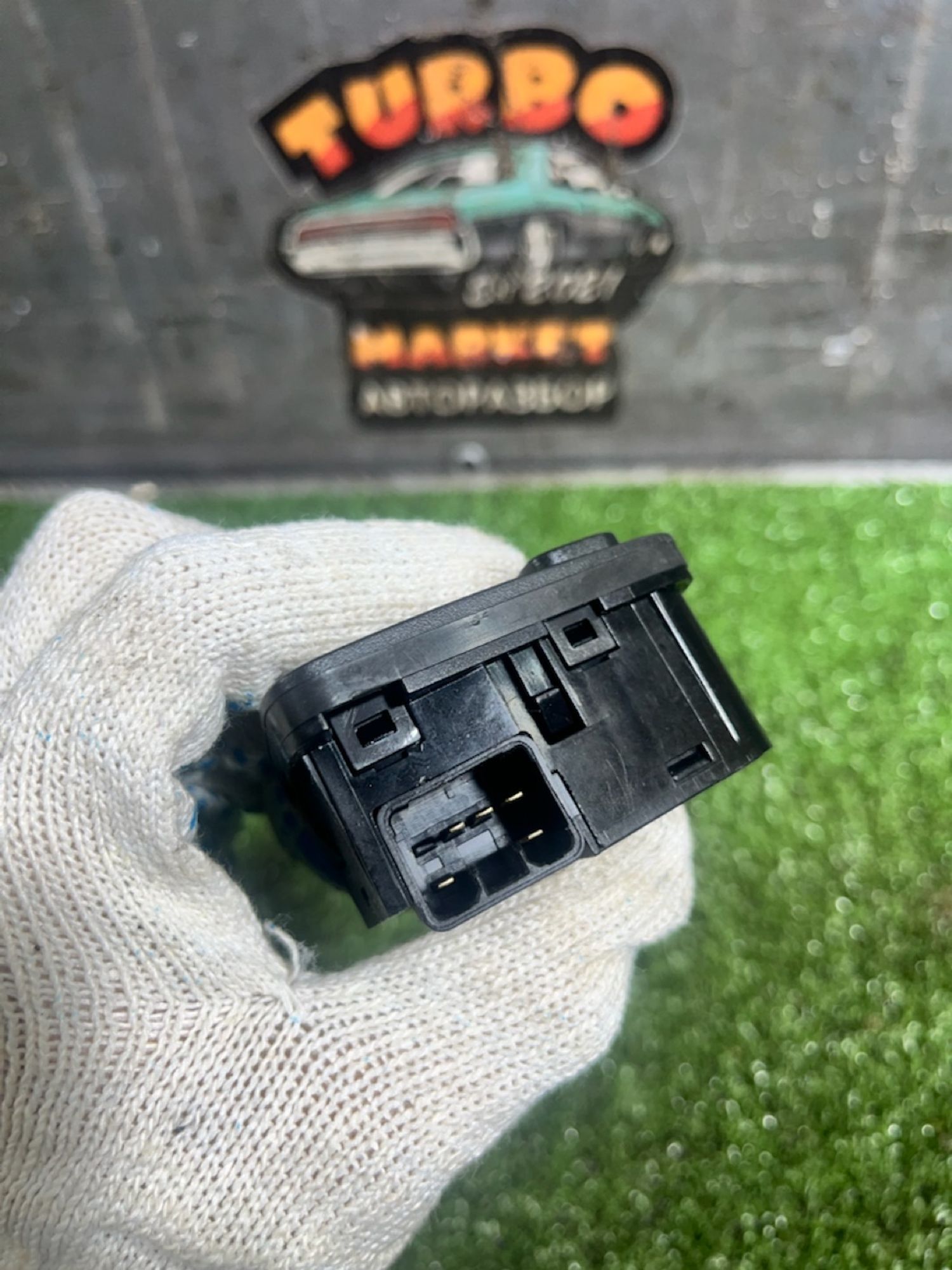 https://ycs.partsauto.market/partsauto-images/thmbs/userImages/7493bedda53ffbba18042670cc6fed05/part/e2567389-c05a-4078-a13e-736ff3d6c7e1_1731502018812.jpg