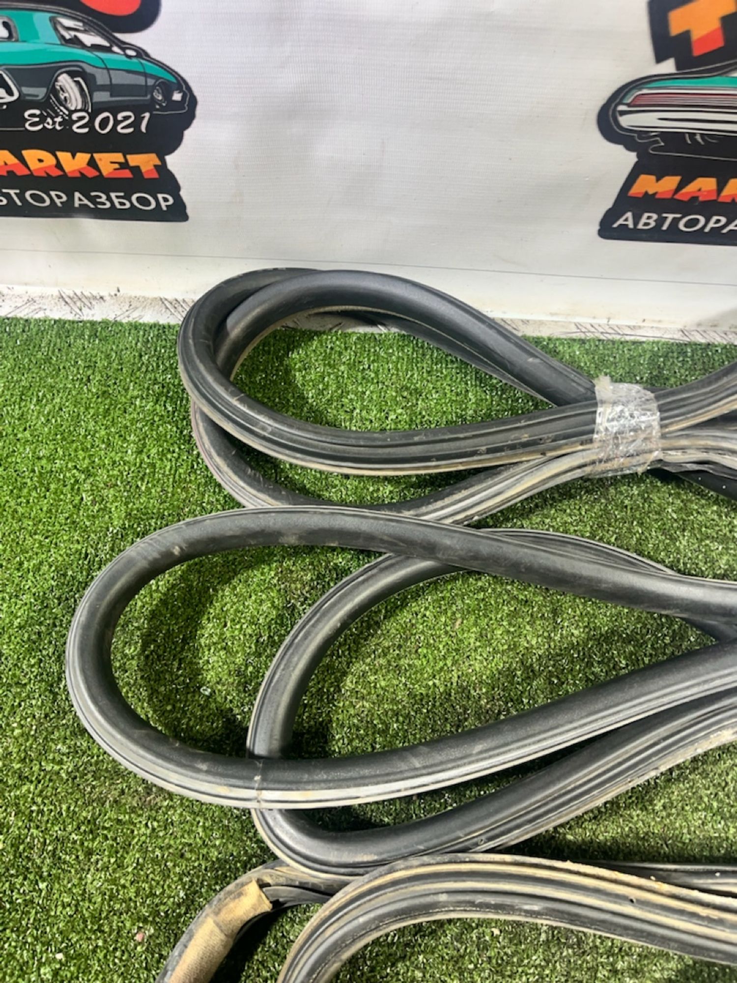 https://ycs.partsauto.market/partsauto-images/thmbs/userImages/7493bedda53ffbba18042670cc6fed05/part/e2a67d32-36db-45b7-a7c7-9c936408a30a_1733924084169.jpg