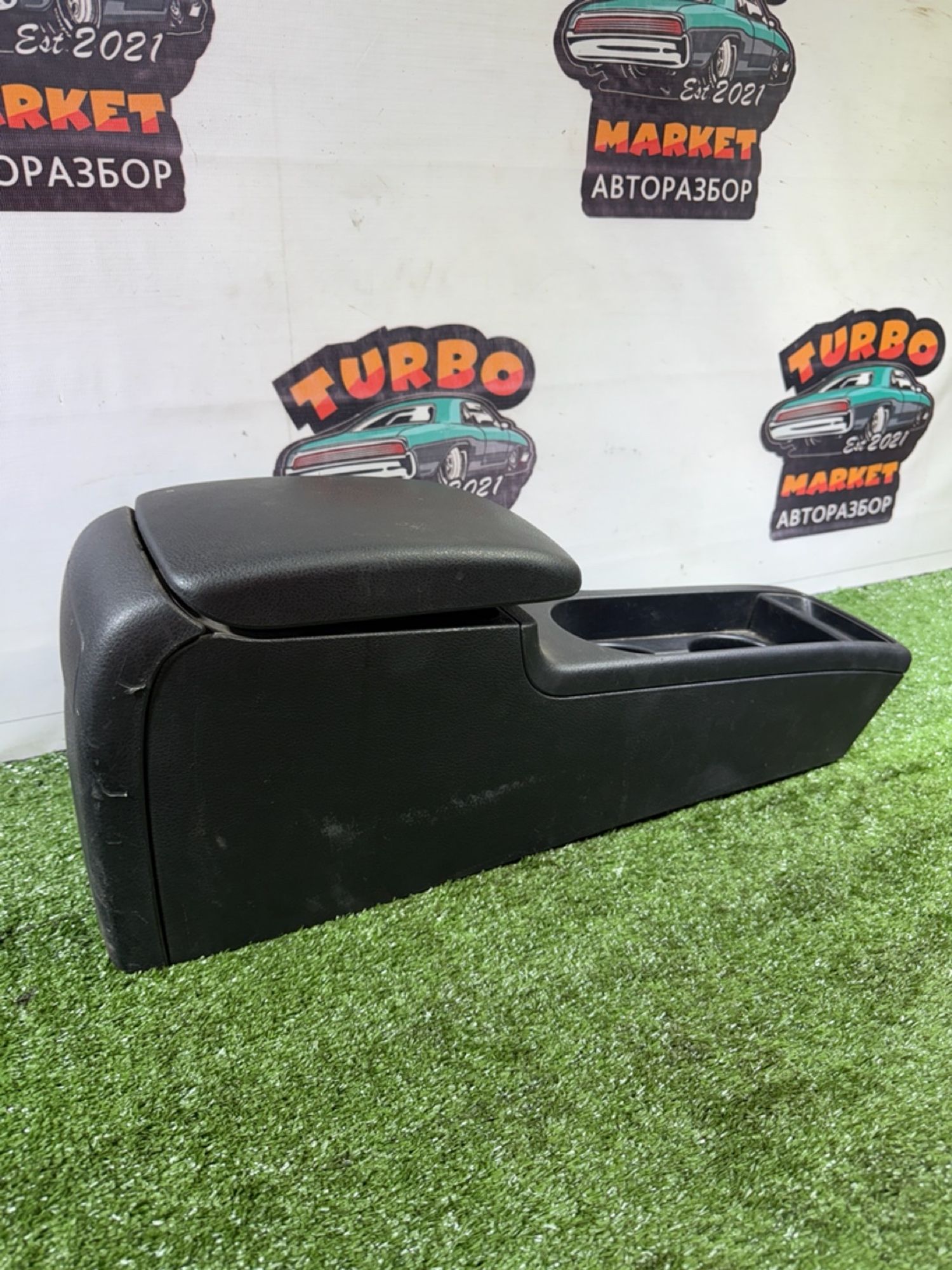 https://ycs.partsauto.market/partsauto-images/thmbs/userImages/7493bedda53ffbba18042670cc6fed05/part/e306c572-4129-420b-80b2-20aa1981190a_1740488346185.jpg