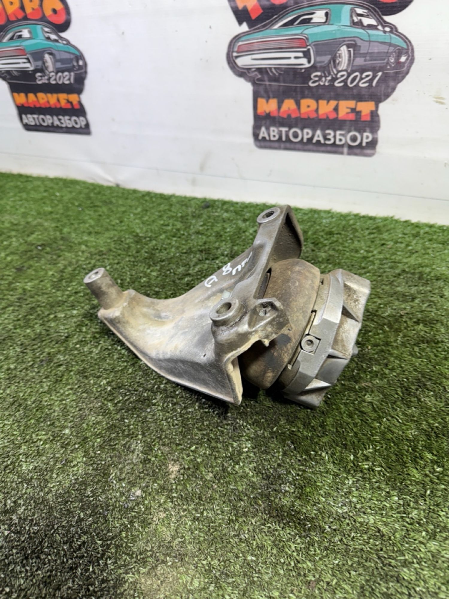 https://ycs.partsauto.market/partsauto-images/thmbs/userImages/7493bedda53ffbba18042670cc6fed05/part/e4415723-e824-473e-9fc2-442ab5e36c58_1744723832732.jpg