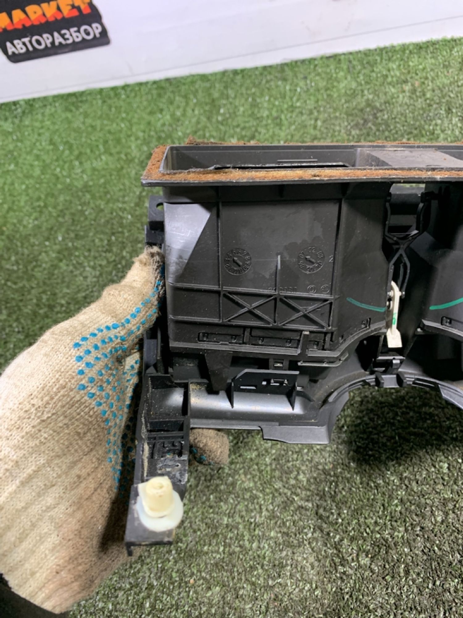 https://ycs.partsauto.market/partsauto-images/thmbs/userImages/7493bedda53ffbba18042670cc6fed05/part/e46155a3-50bc-46e8-8ce2-41879786c767_1738937310973.jpg