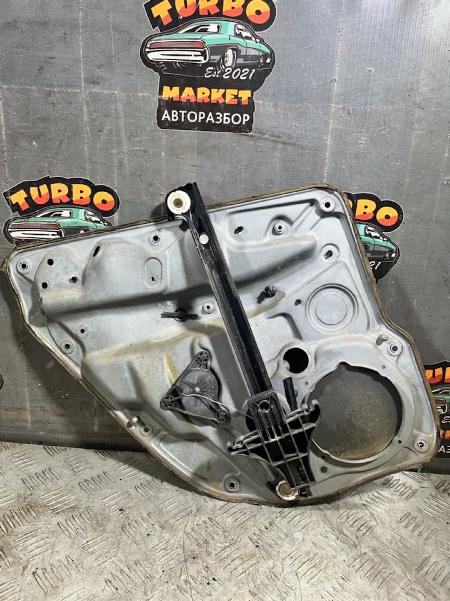 https://ycs.partsauto.market/partsauto-images/thmbs/userImages/7493bedda53ffbba18042670cc6fed05/part/e4d73bbb-7c62-4958-a3c4-8f1485bb5e35_1728890806871.jpg