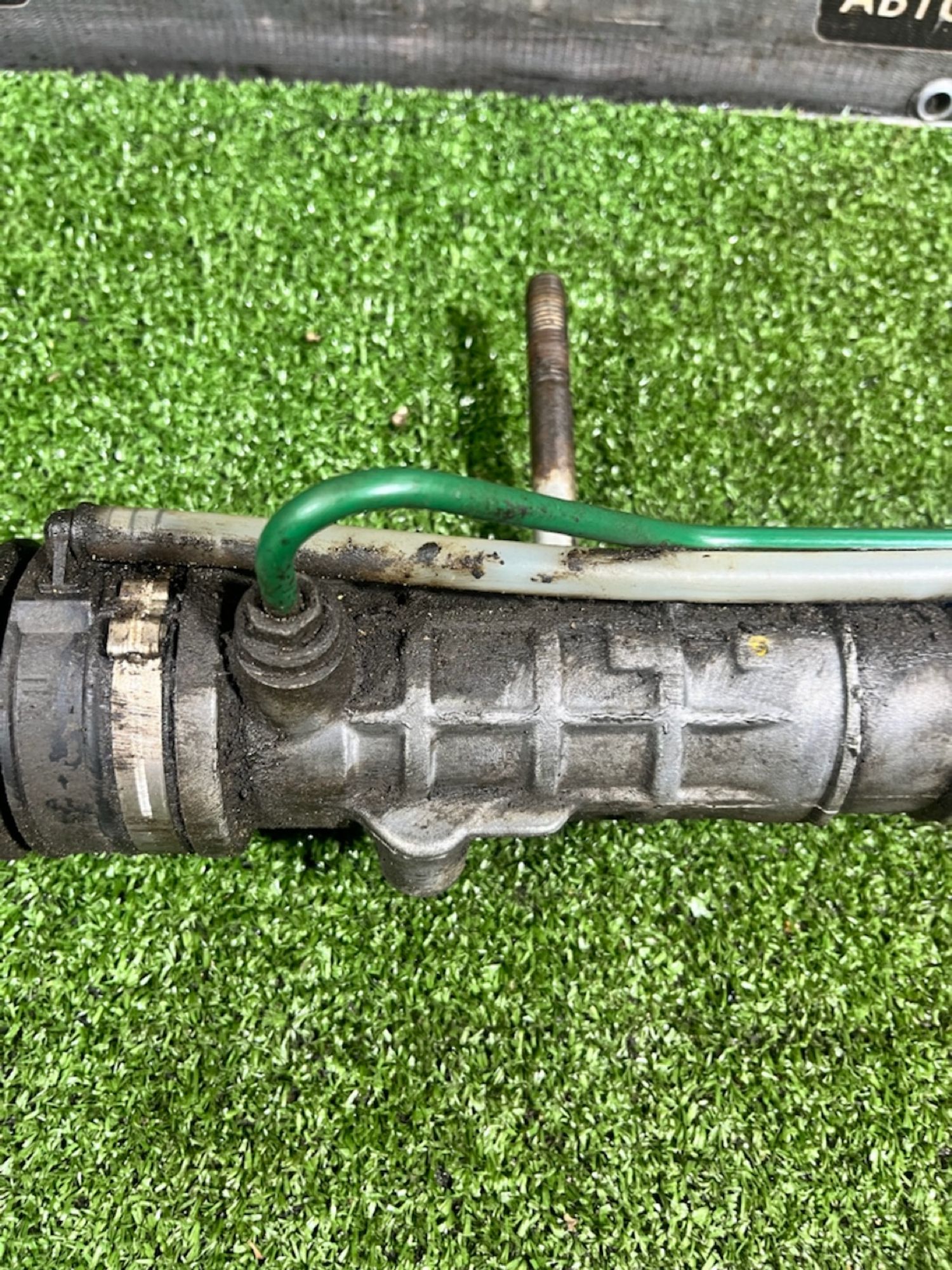 https://ycs.partsauto.market/partsauto-images/thmbs/userImages/7493bedda53ffbba18042670cc6fed05/part/e691402a-d7bf-4cfc-9085-21691bf81119_1730390409829.jpg