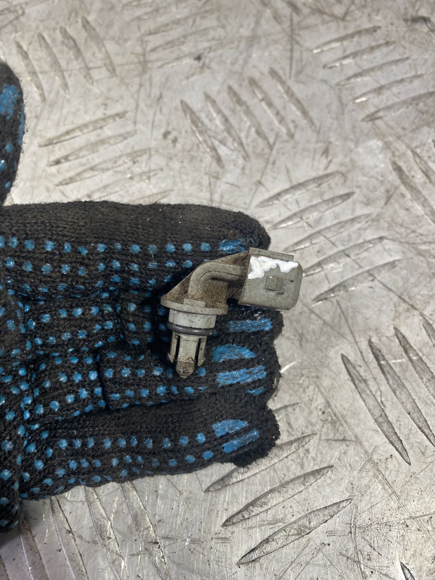 https://ycs.partsauto.market/partsauto-images/thmbs/userImages/7493bedda53ffbba18042670cc6fed05/part/e75c8de6-b8f0-4b77-a508-28bf32a6a0ff_1719496532325.jpg
