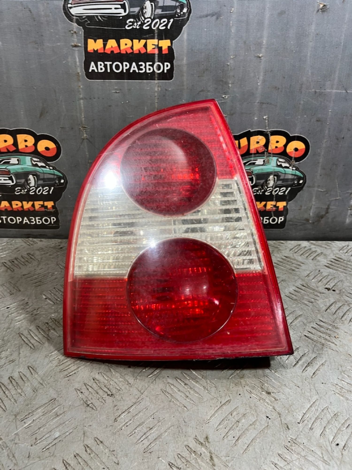 https://ycs.partsauto.market/partsauto-images/thmbs/userImages/7493bedda53ffbba18042670cc6fed05/part/e8081316-2749-47f8-8026-7d33ba4990cc_1721302231443.jpg