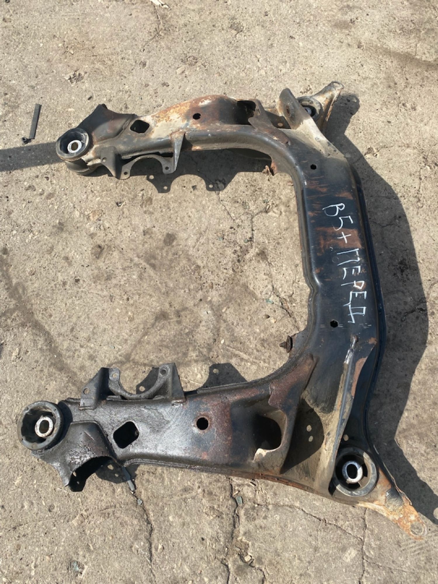 https://ycs.partsauto.market/partsauto-images/thmbs/userImages/7493bedda53ffbba18042670cc6fed05/part/e83738a3-95f5-41fb-947c-123c85a587f4_1721470065576.jpg