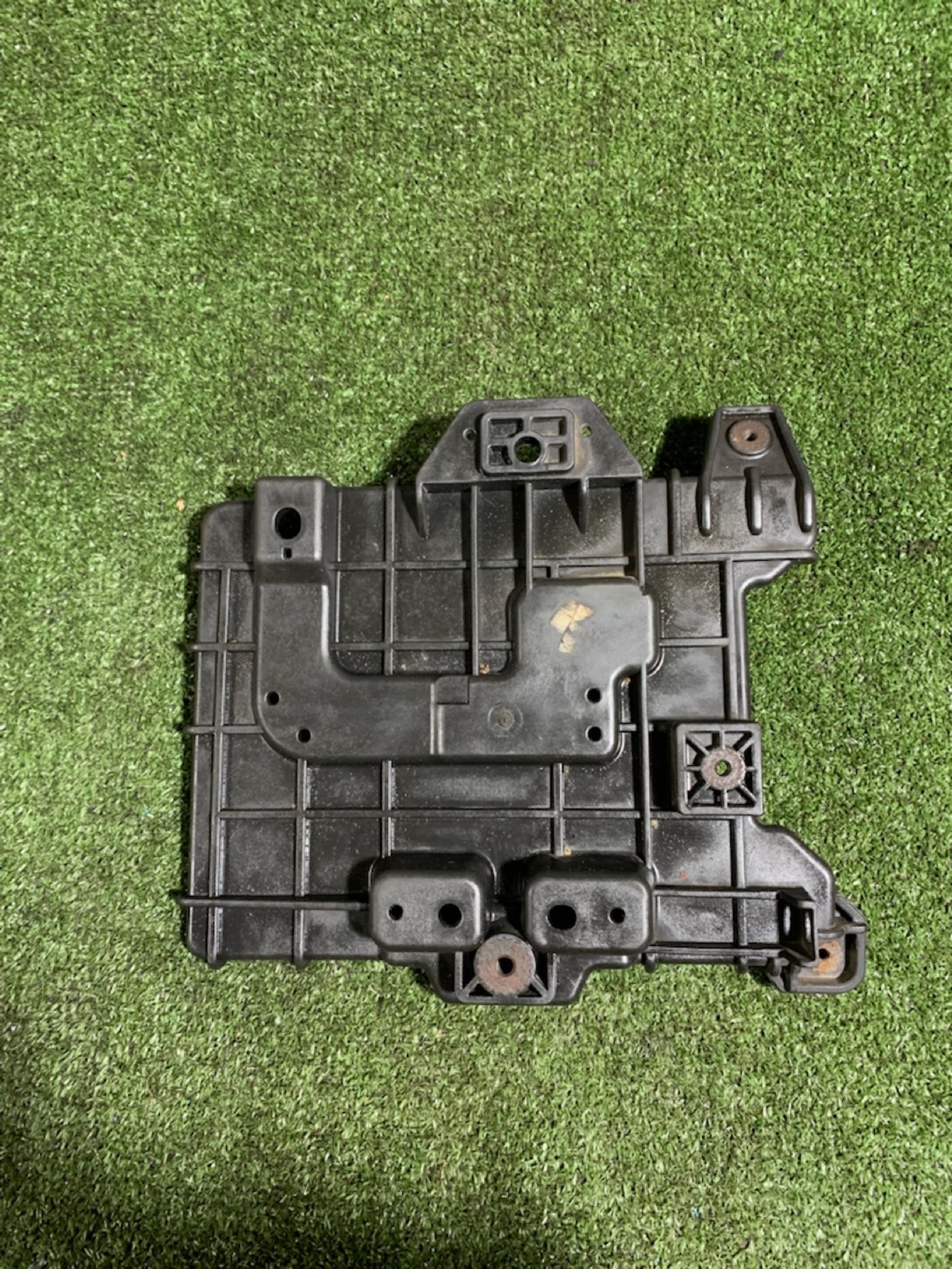 https://ycs.partsauto.market/partsauto-images/thmbs/userImages/7493bedda53ffbba18042670cc6fed05/part/e99cd84c-7444-4f55-b817-8cf2620a1500_1730675339878.jpg