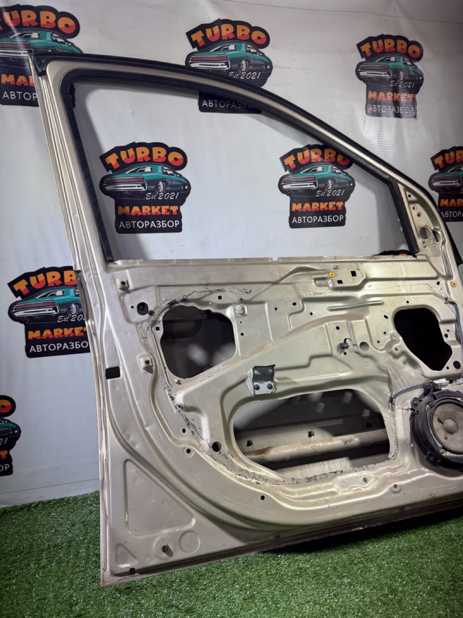 https://ycs.partsauto.market/partsauto-images/thmbs/userImages/7493bedda53ffbba18042670cc6fed05/part/eac27936-2bb2-4e1e-8f2c-697171f86059_1740138468650.jpg