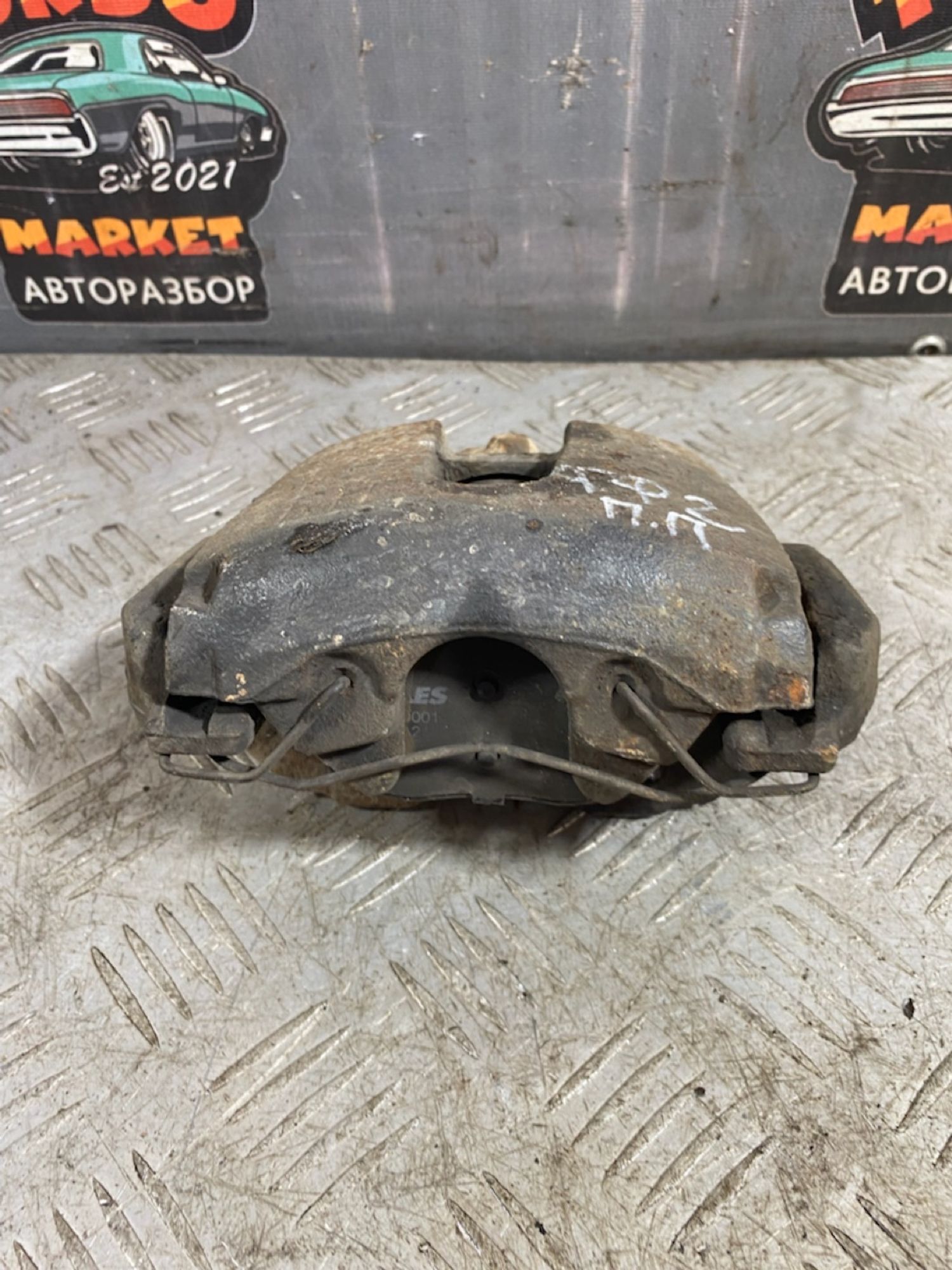 https://ycs.partsauto.market/partsauto-images/thmbs/userImages/7493bedda53ffbba18042670cc6fed05/part/eae1c7f1-eaec-48d6-a533-b91921e6f07c_1720791170733.jpg