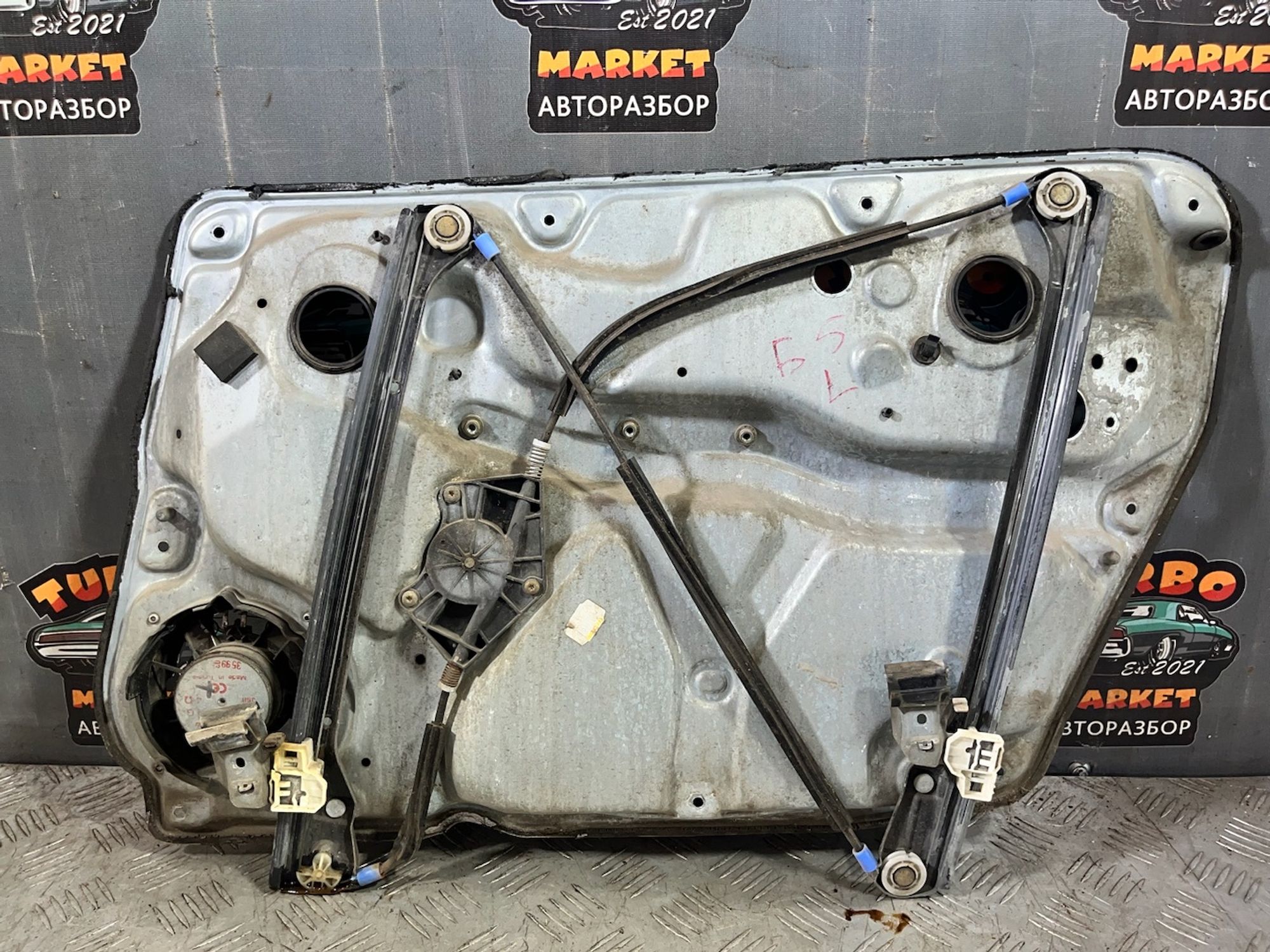https://ycs.partsauto.market/partsauto-images/thmbs/userImages/7493bedda53ffbba18042670cc6fed05/part/ecff2007-9177-417c-a82c-28b355483871_1721312917573.jpg