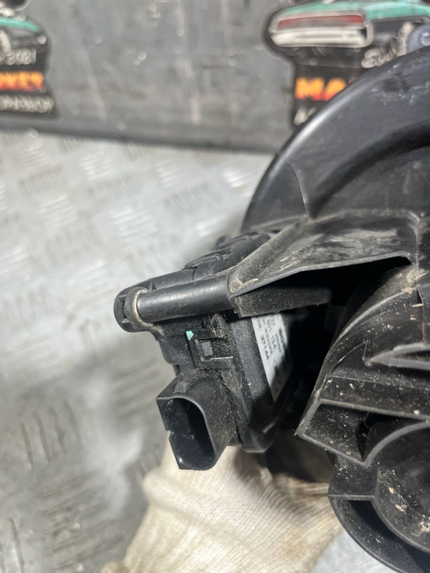 https://ycs.partsauto.market/partsauto-images/thmbs/userImages/7493bedda53ffbba18042670cc6fed05/part/ee020da8-37e8-4326-9999-90b2c6678db9_1729773347862.jpg