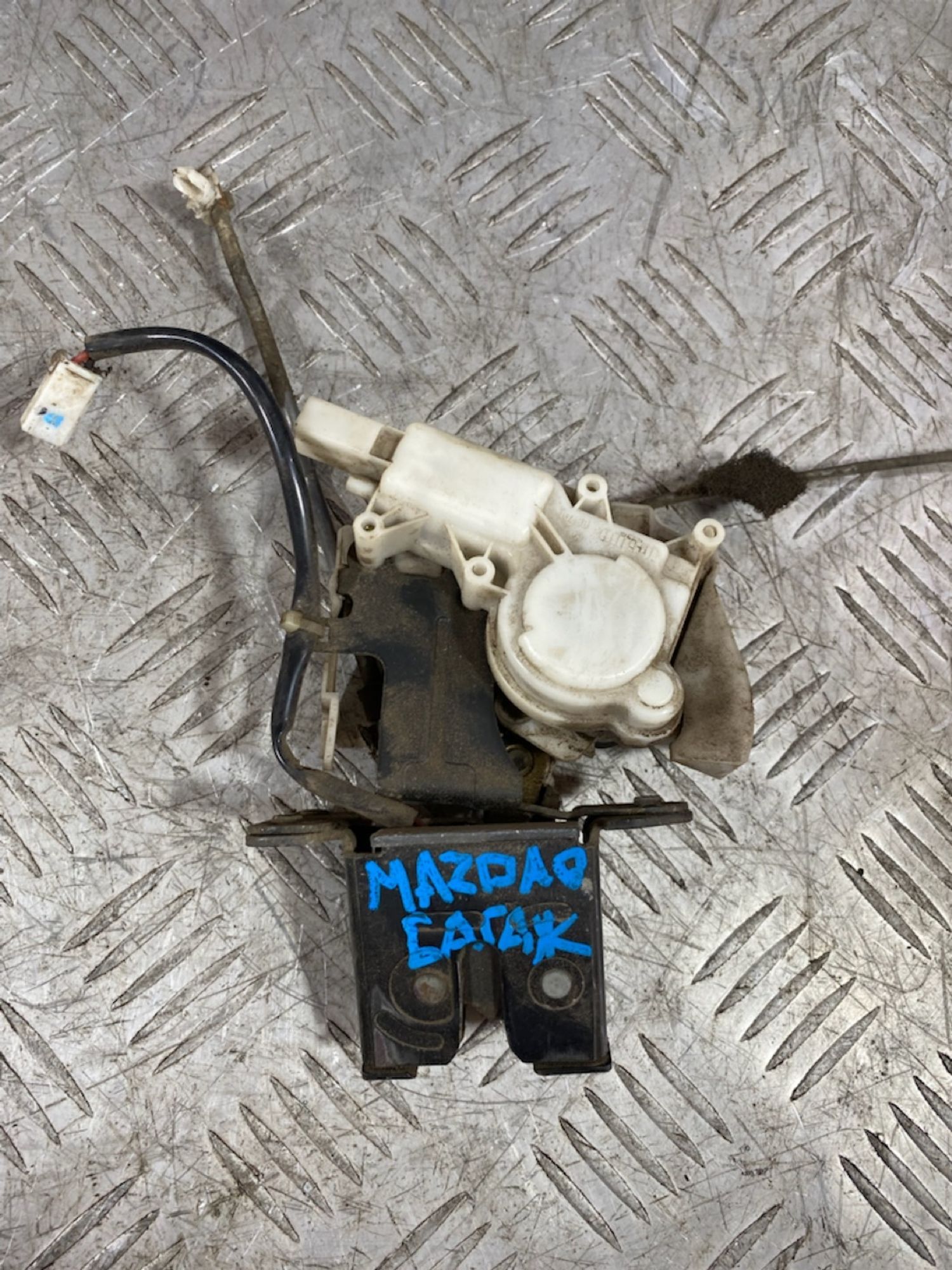 https://ycs.partsauto.market/partsauto-images/thmbs/userImages/7493bedda53ffbba18042670cc6fed05/part/ef2ae9a7-bfc2-473e-9ba5-df1b748fc3f5_1720449504699.jpg
