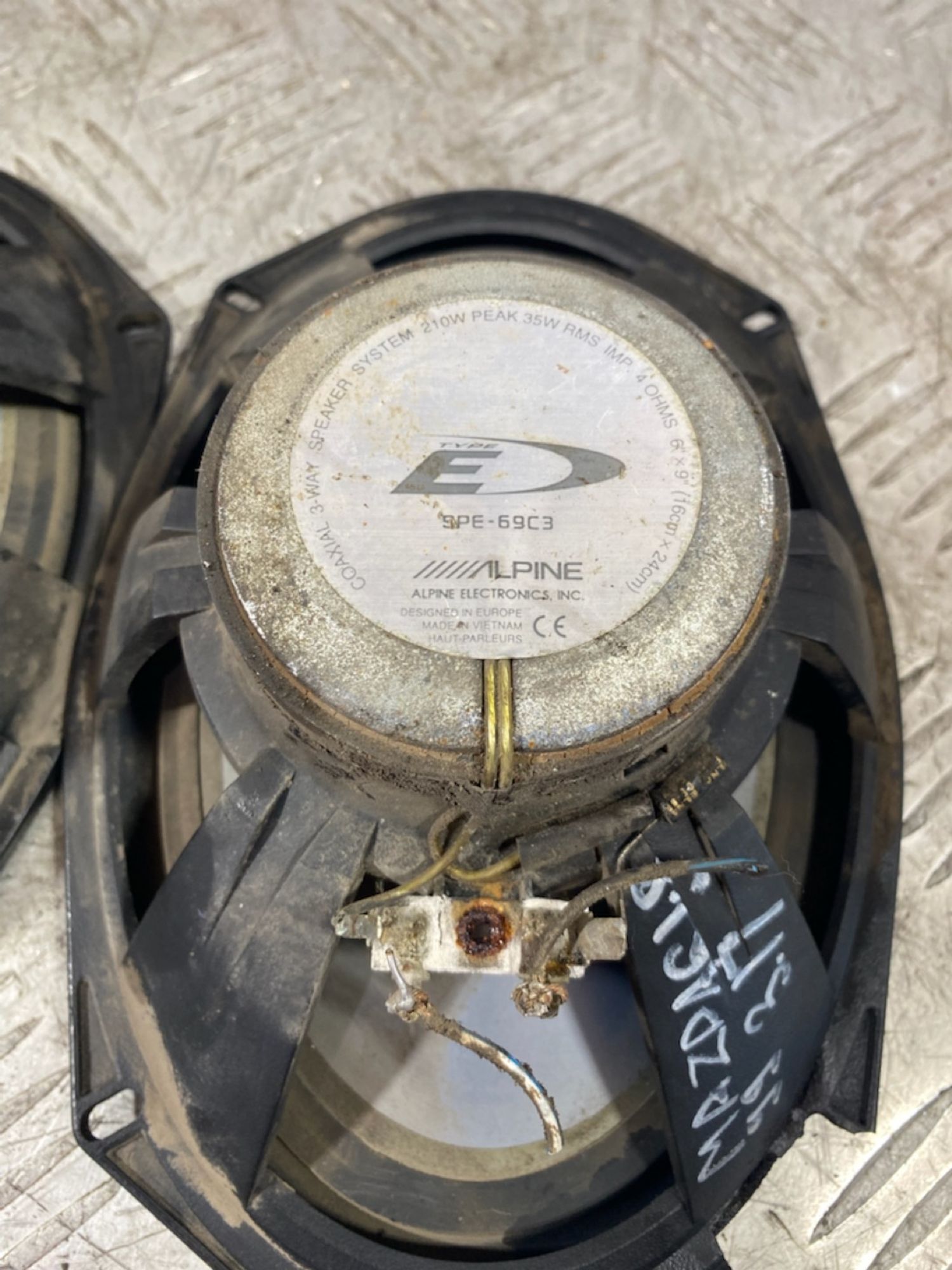 https://ycs.partsauto.market/partsauto-images/thmbs/userImages/7493bedda53ffbba18042670cc6fed05/part/efddf8c0-69e9-4329-9f6e-5eebcdc1f66e_1720526362975.jpg