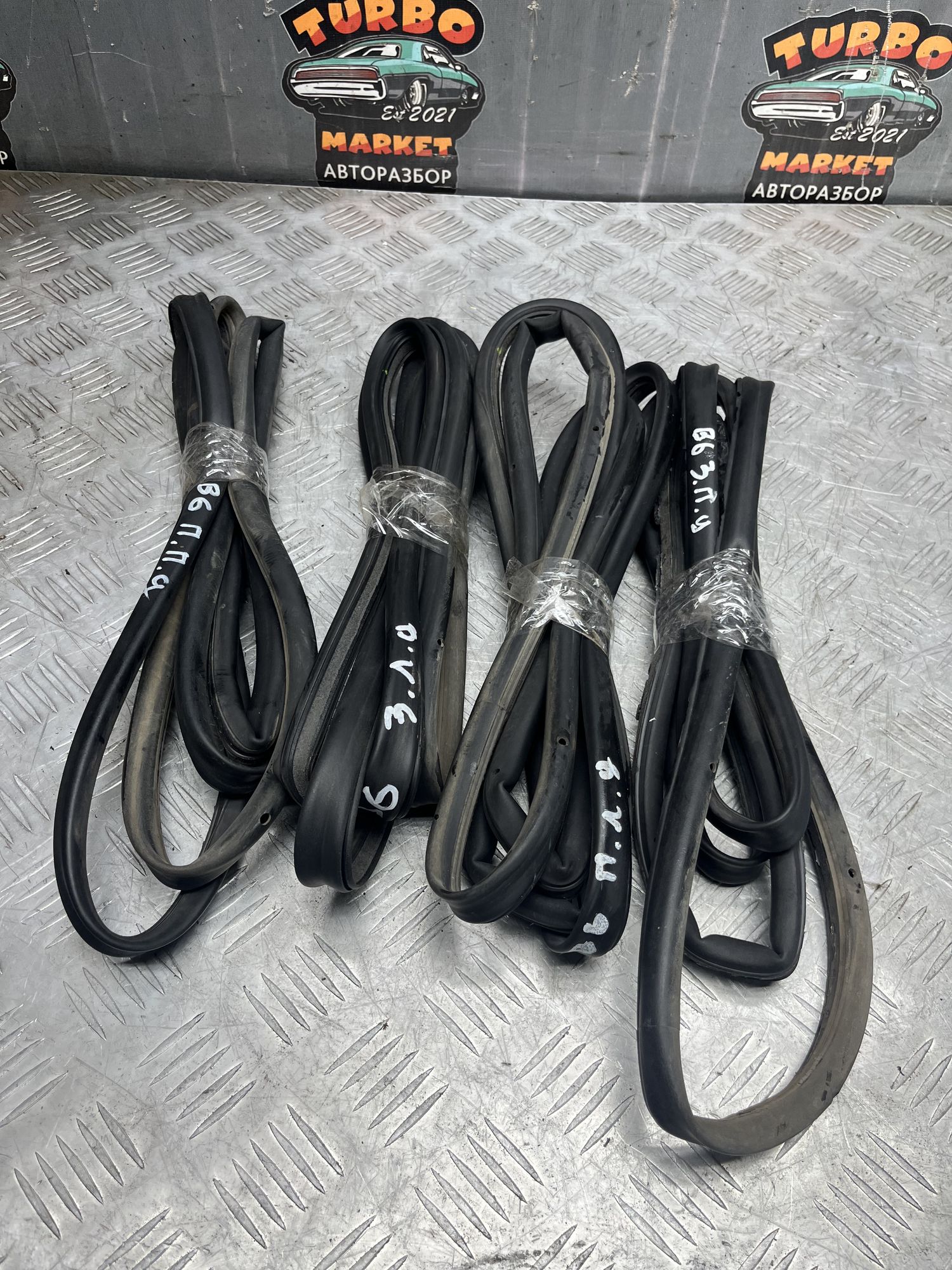 https://ycs.partsauto.market/partsauto-images/thmbs/userImages/7493bedda53ffbba18042670cc6fed05/part/f084ac39-05c3-4f2e-9a10-cb8f38bc624c_1718105738511.jpg