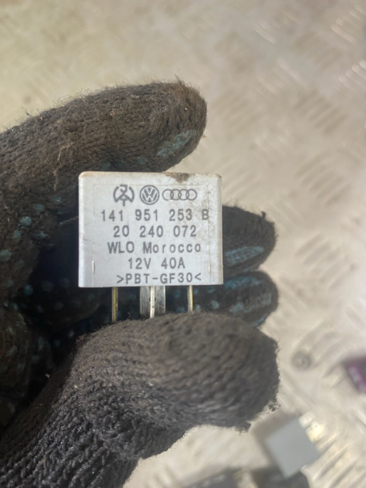 https://ycs.partsauto.market/partsauto-images/thmbs/userImages/7493bedda53ffbba18042670cc6fed05/part/f0b47be7-fcc7-48ad-8a25-ea1badf1f015_1721405996873.jpg