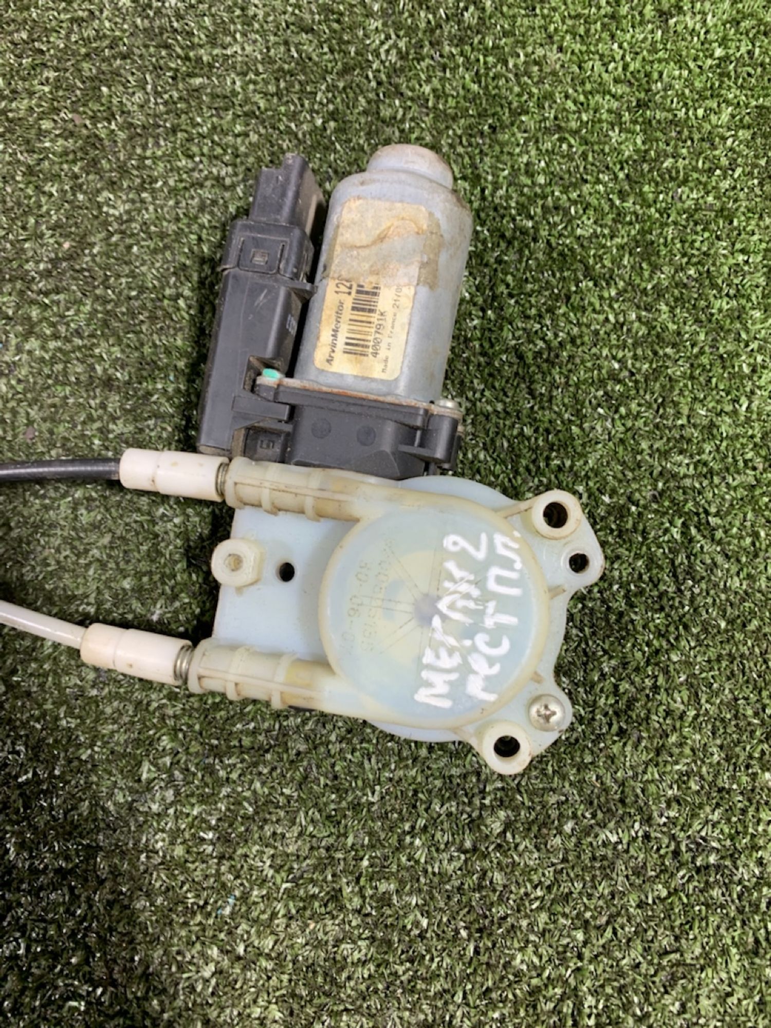 https://ycs.partsauto.market/partsauto-images/thmbs/userImages/7493bedda53ffbba18042670cc6fed05/part/f167c9b5-f270-4aa1-aa38-5a01d43204ae_1739283446914.jpg