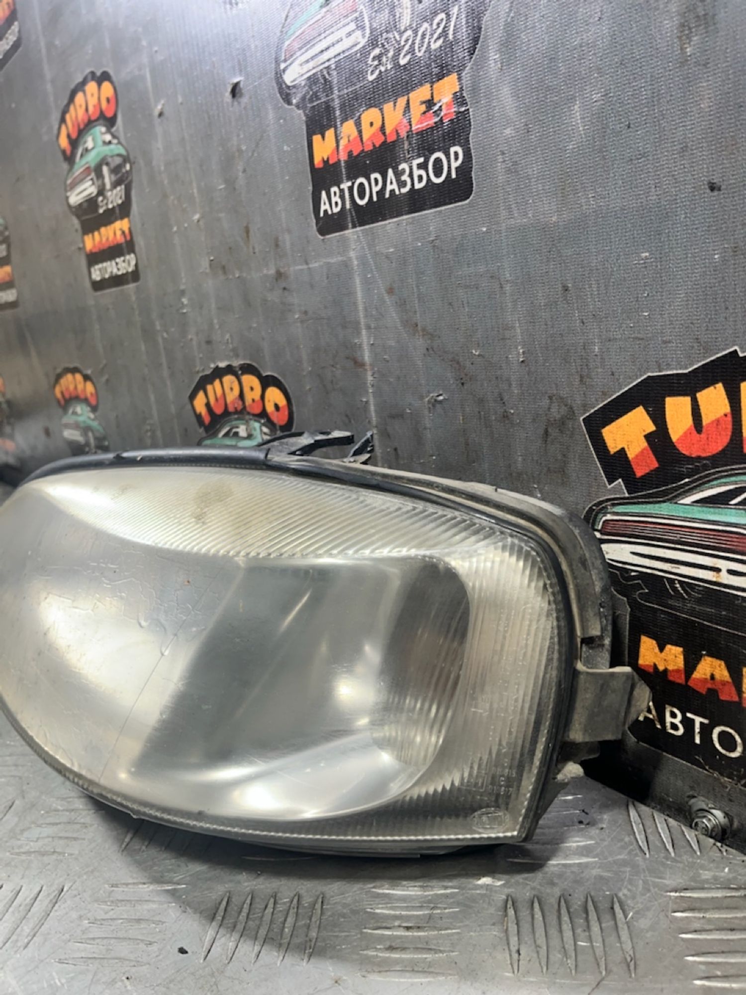 https://ycs.partsauto.market/partsauto-images/thmbs/userImages/7493bedda53ffbba18042670cc6fed05/part/f23047b3-5517-4562-a07e-45b0d4d019dd_1729752652467.jpg