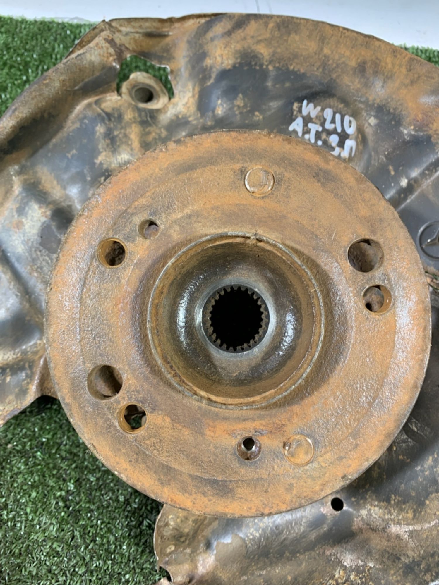 https://ycs.partsauto.market/partsauto-images/thmbs/userImages/7493bedda53ffbba18042670cc6fed05/part/f29fdd99-3e28-4b44-9877-2b28ba1acc70_1736515869534.jpg