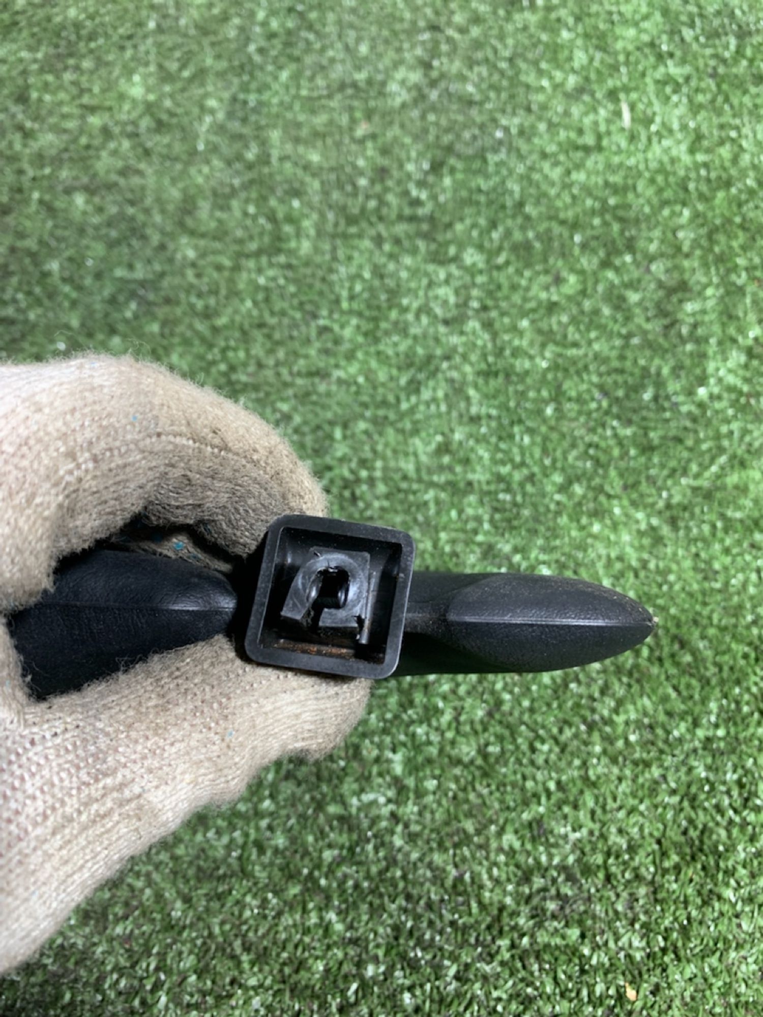https://ycs.partsauto.market/partsauto-images/thmbs/userImages/7493bedda53ffbba18042670cc6fed05/part/f3128ef5-1c84-4696-8948-a297fc5a04e1_1735115910636.jpg