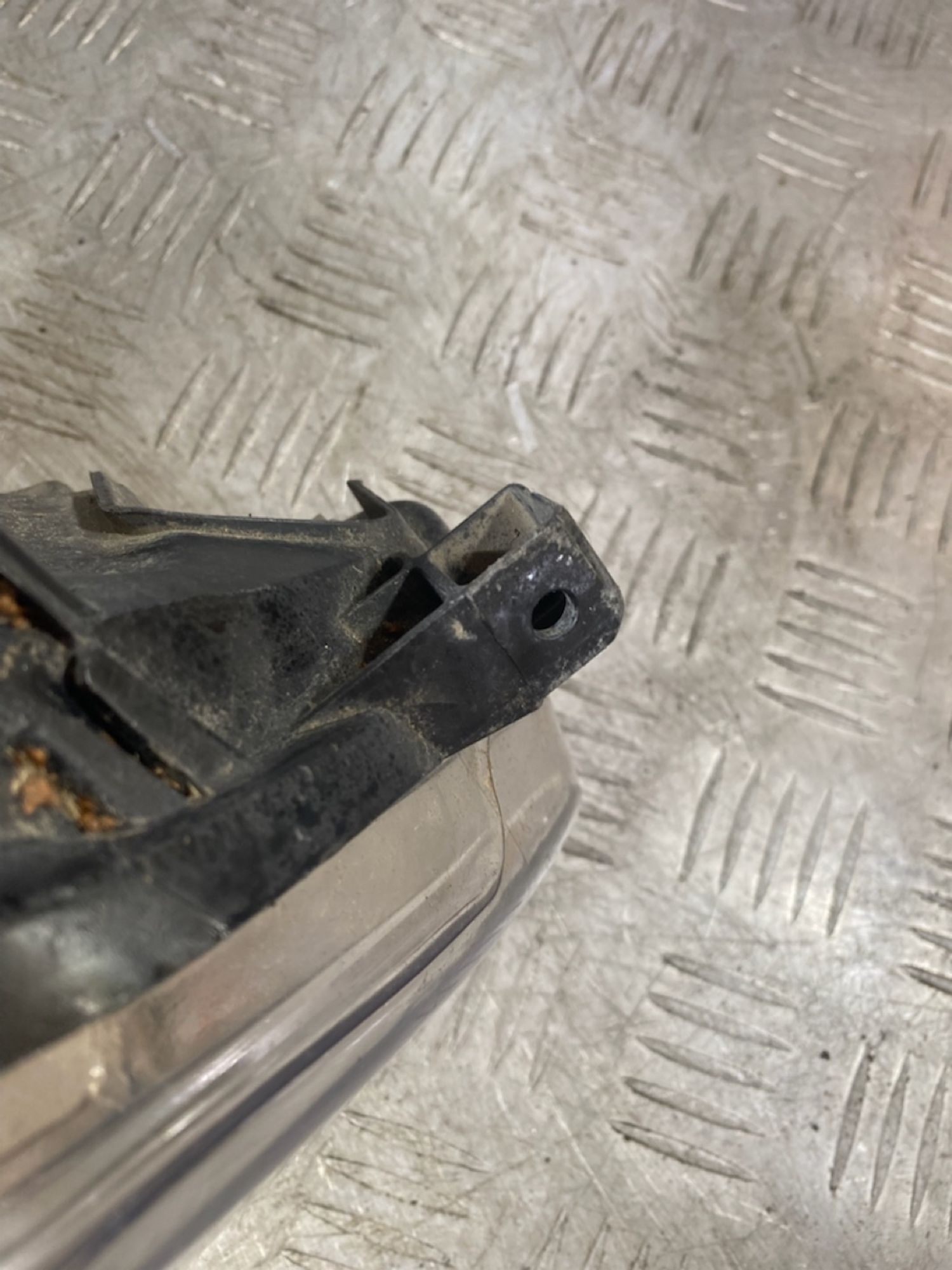 https://ycs.partsauto.market/partsauto-images/thmbs/userImages/7493bedda53ffbba18042670cc6fed05/part/f3d12ece-922d-44eb-9b20-0b94b3c3b3ea_1721830031204.jpg