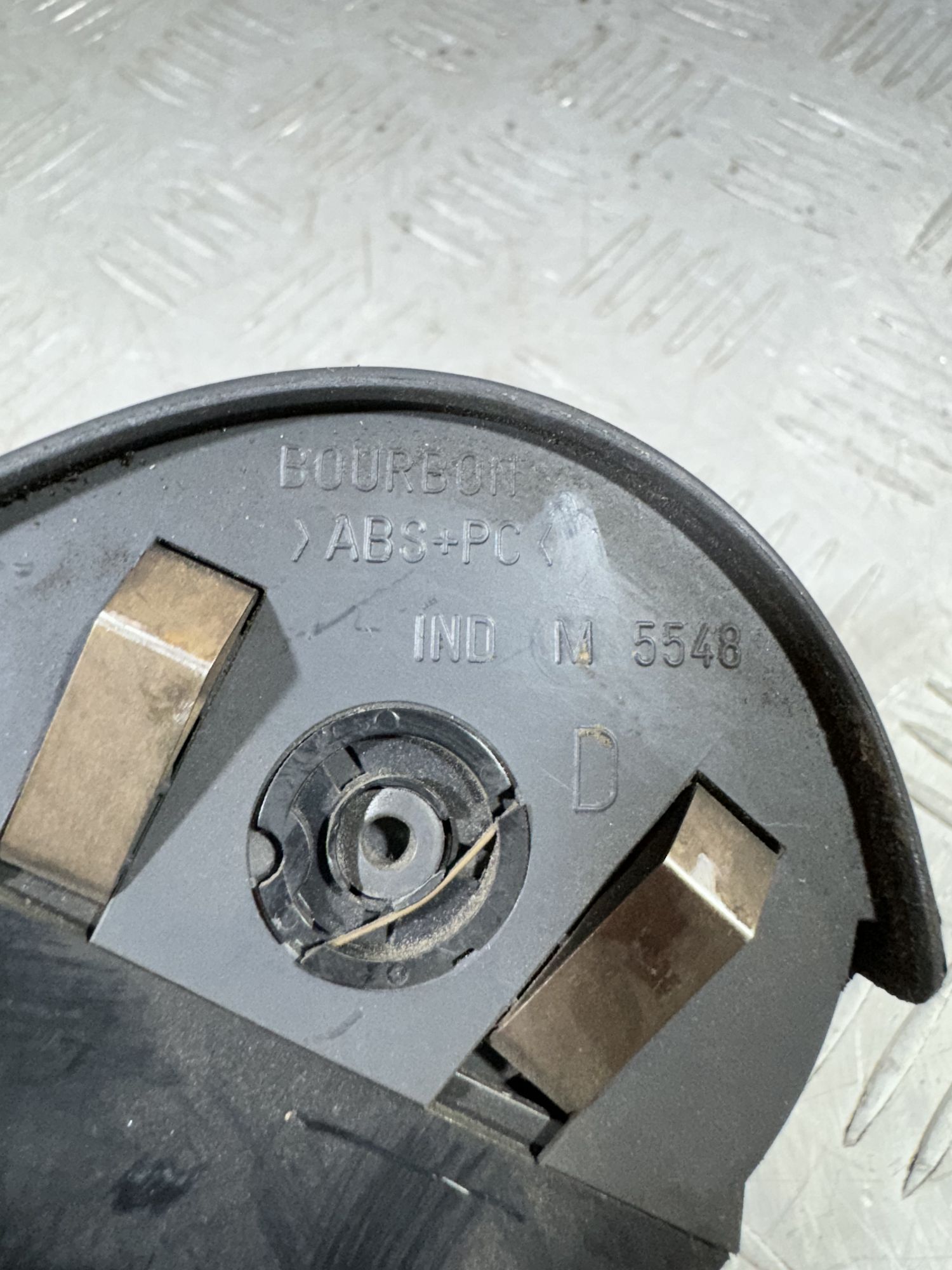 https://ycs.partsauto.market/partsauto-images/thmbs/userImages/7493bedda53ffbba18042670cc6fed05/part/f6d27199-3e6b-4d5f-b06f-77a1ad02e067_1718187281878.jpg