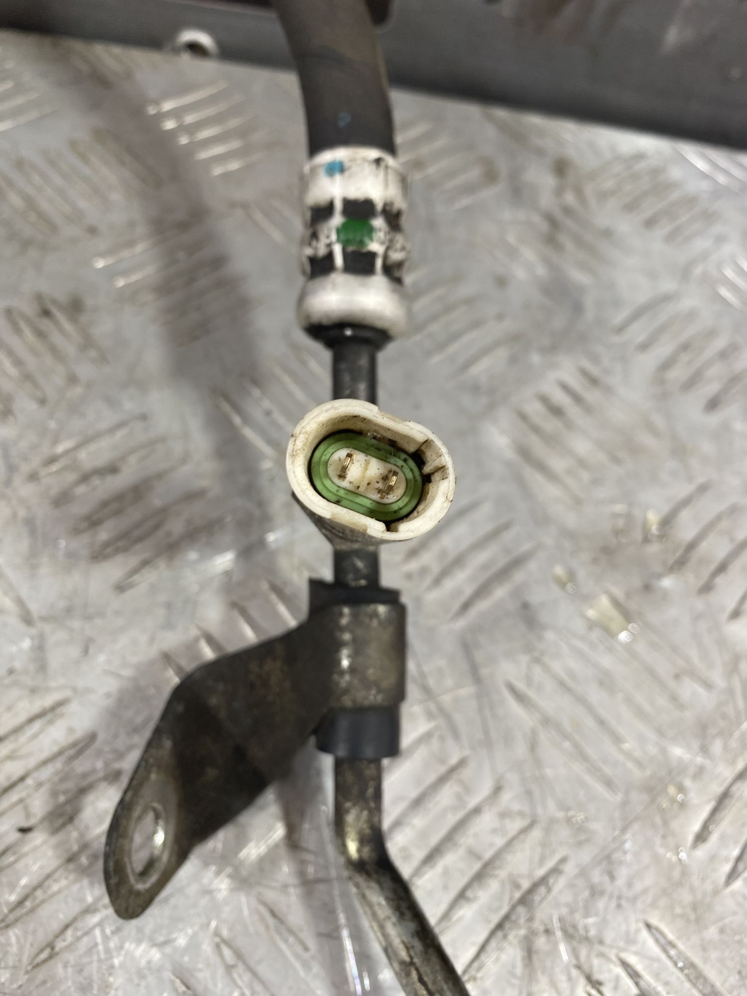 https://ycs.partsauto.market/partsauto-images/thmbs/userImages/7493bedda53ffbba18042670cc6fed05/part/f86e55a9-4c02-4d90-875d-98d09fd1a708_1718886277810.jpg
