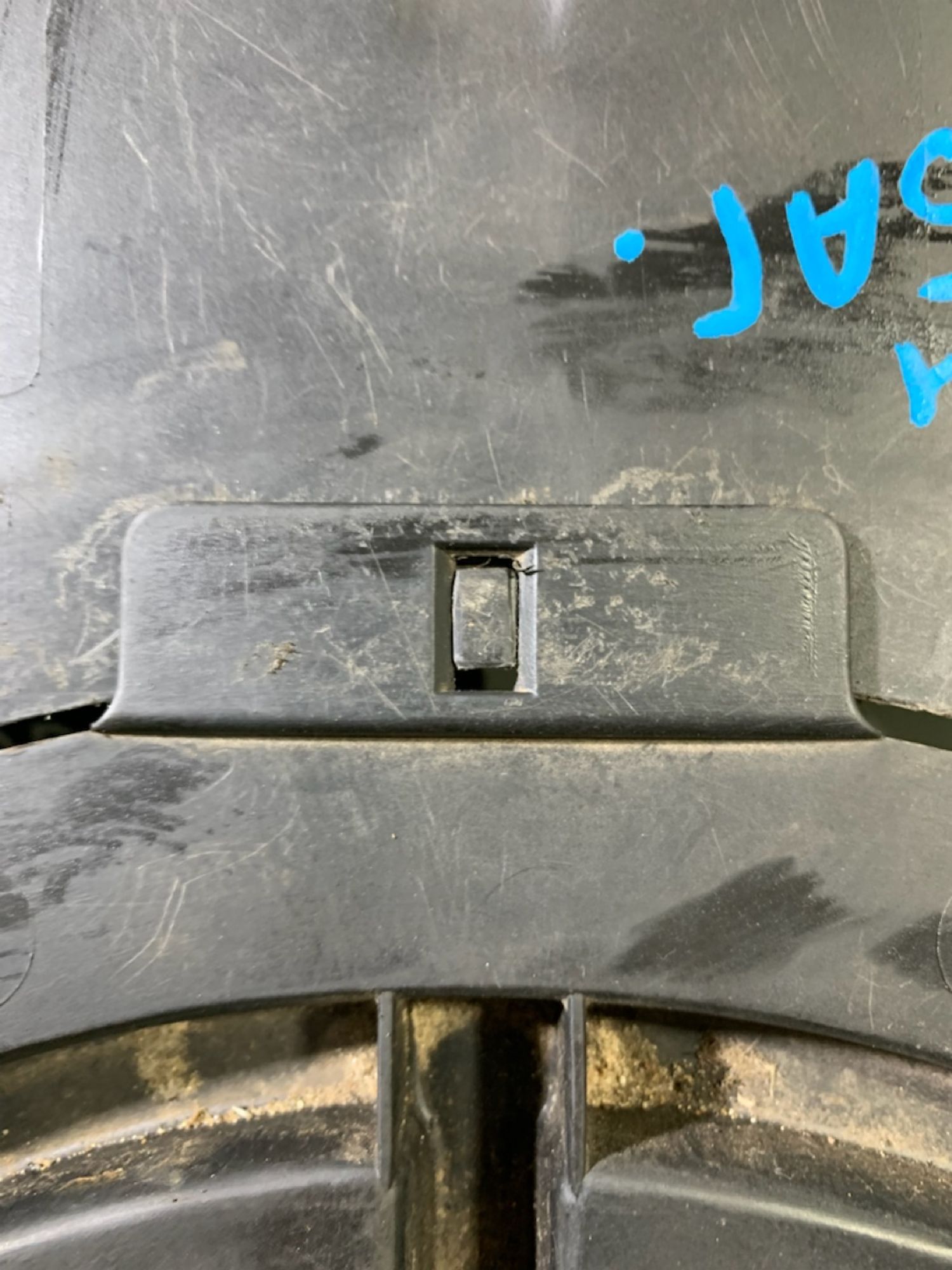 https://ycs.partsauto.market/partsauto-images/thmbs/userImages/7493bedda53ffbba18042670cc6fed05/part/f97f49dc-cb84-401e-b204-a1008877acf7_1735219277790.jpg