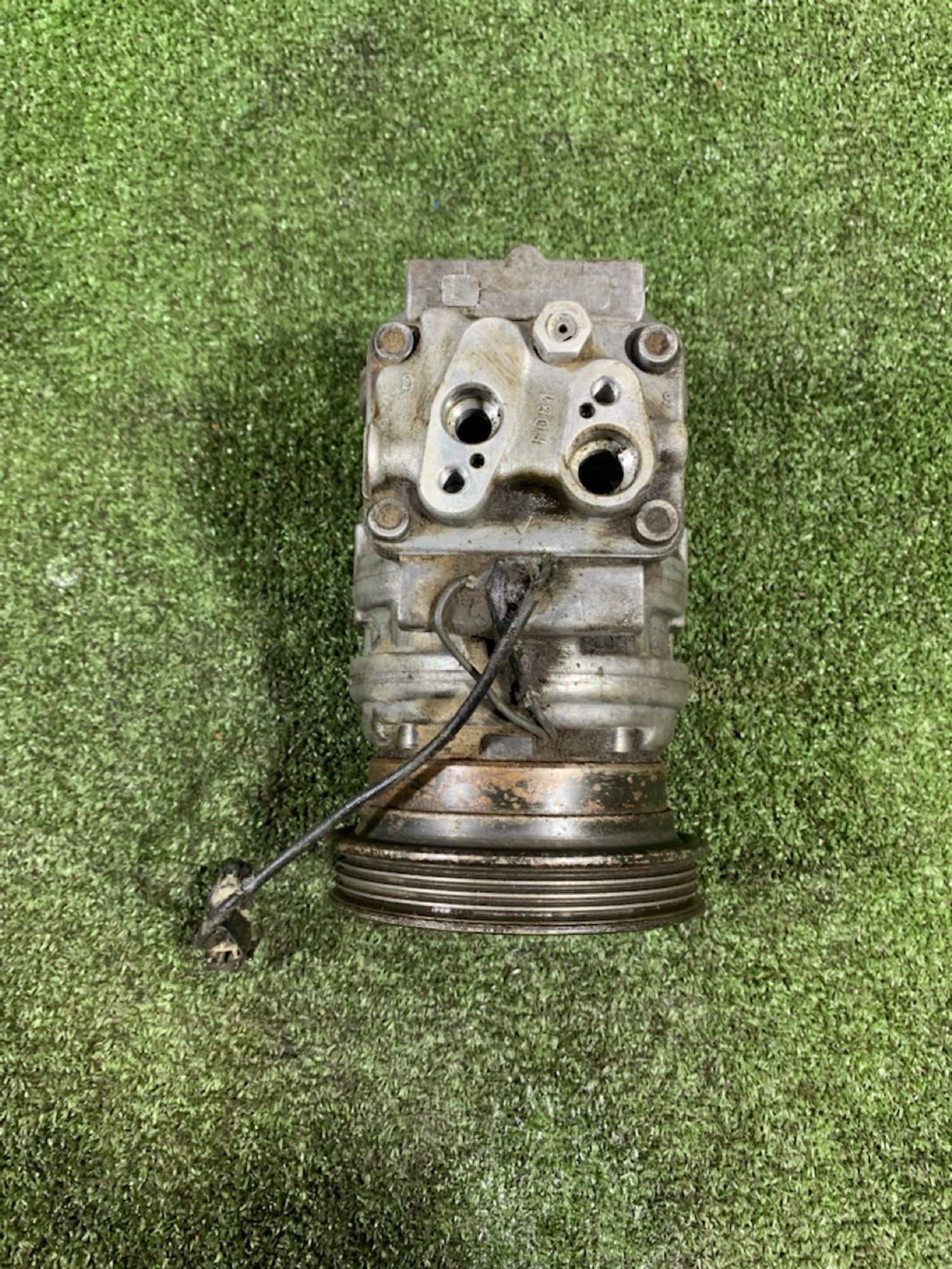 https://ycs.partsauto.market/partsauto-images/thmbs/userImages/7493bedda53ffbba18042670cc6fed05/part/faae9572-df73-4262-a0a7-44f1718dc460_1734517881618.jpg
