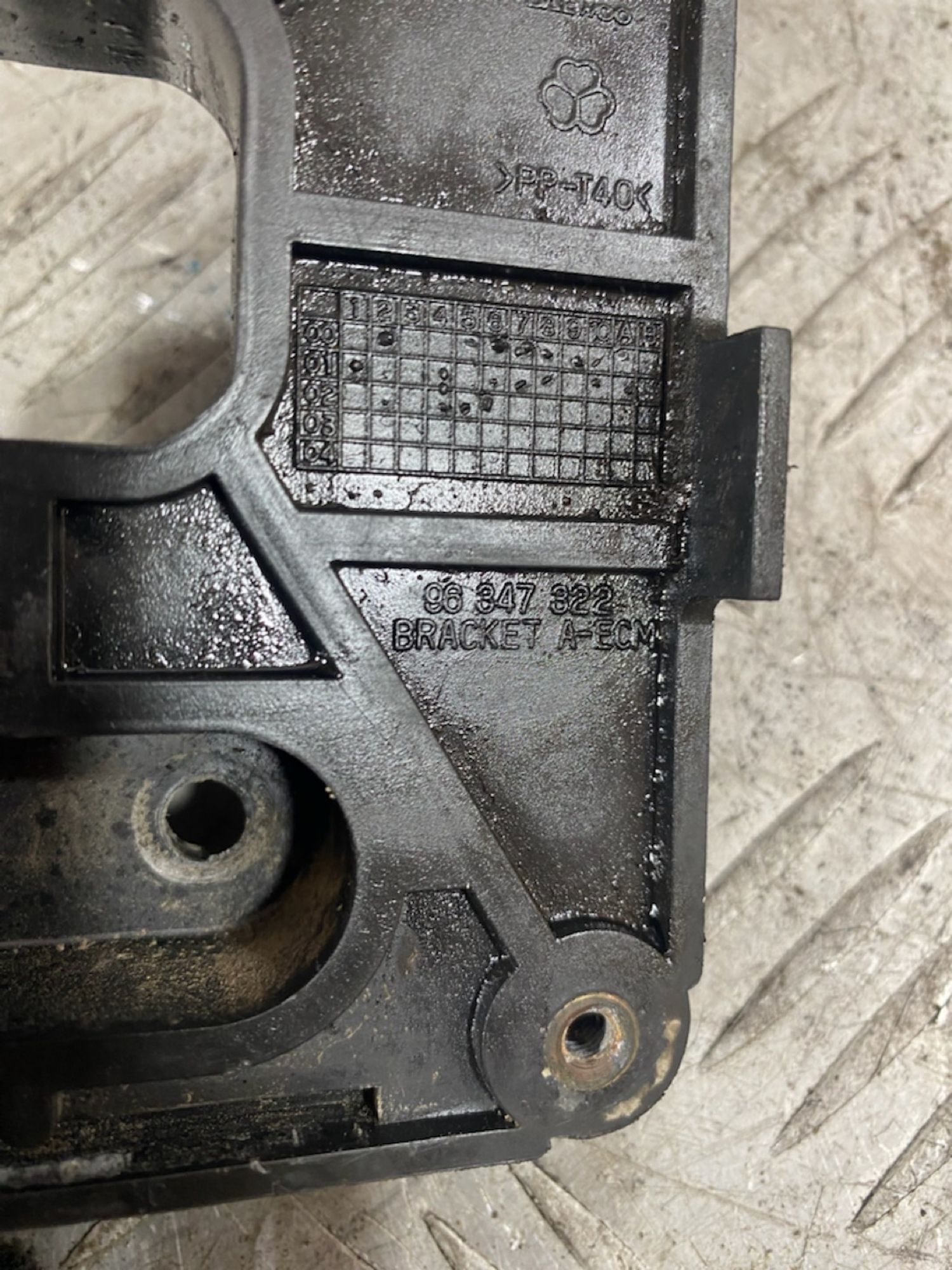 https://ycs.partsauto.market/partsauto-images/thmbs/userImages/7493bedda53ffbba18042670cc6fed05/part/fb50c985-c5fe-4ffc-b8ab-02acd0ebddaf_1721654900795.jpg