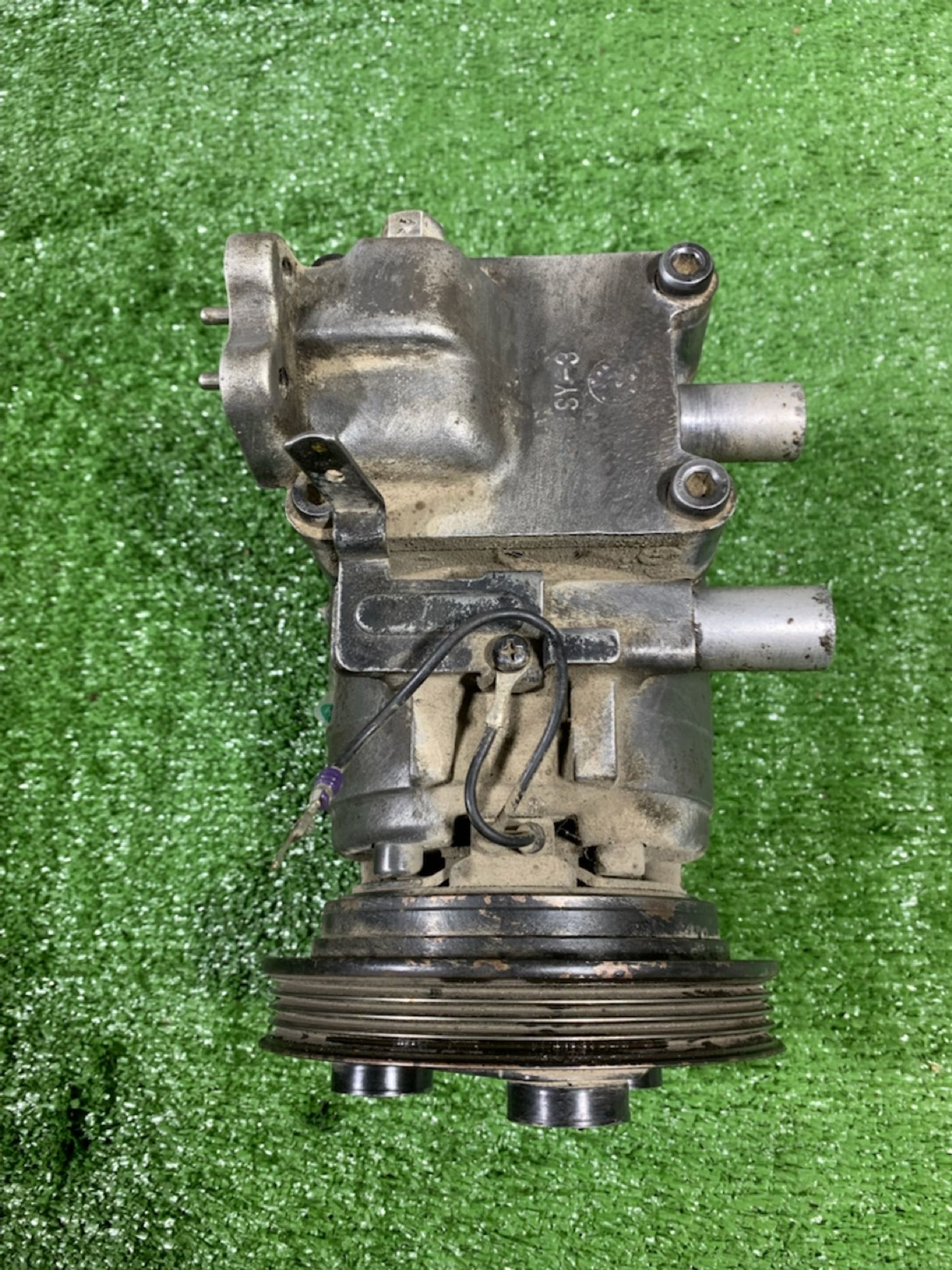 https://ycs.partsauto.market/partsauto-images/thmbs/userImages/7493bedda53ffbba18042670cc6fed05/part/fdfe35ea-4585-4b67-916e-d880a7c2029f_1739967080668.jpg