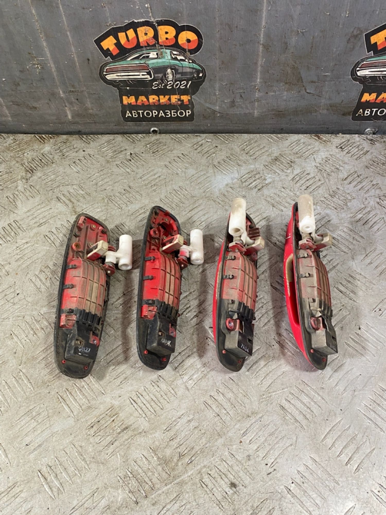 https://ycs.partsauto.market/partsauto-images/thmbs/userImages/7493bedda53ffbba18042670cc6fed05/part/fe67648f-a55e-469a-96c8-fdf0798e1075_1725534199806.jpg