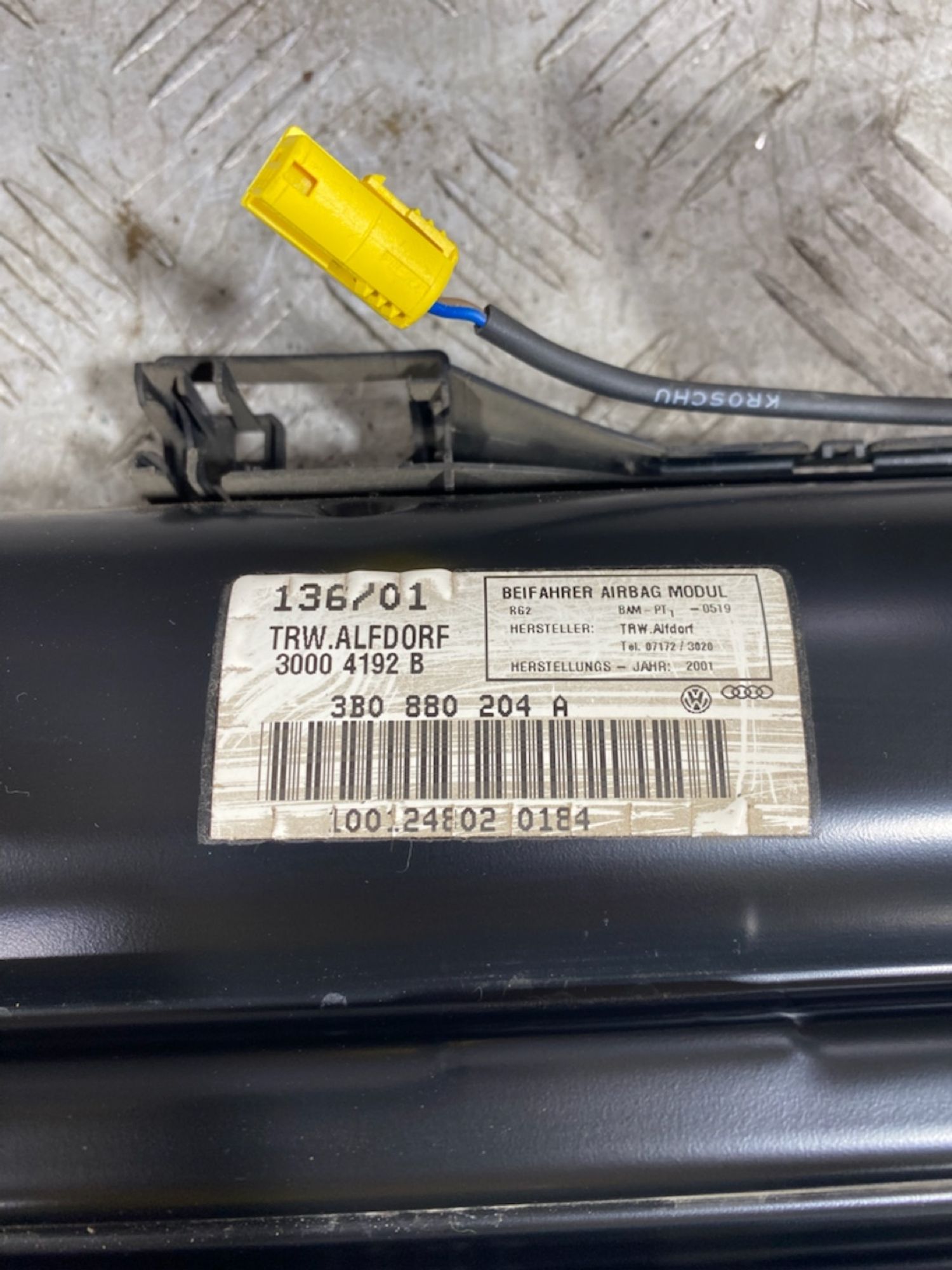 https://ycs.partsauto.market/partsauto-images/thmbs/userImages/7493bedda53ffbba18042670cc6fed05/part/ff070937-6601-4087-8d1a-6e37592f8ed7_1727187954525.jpg