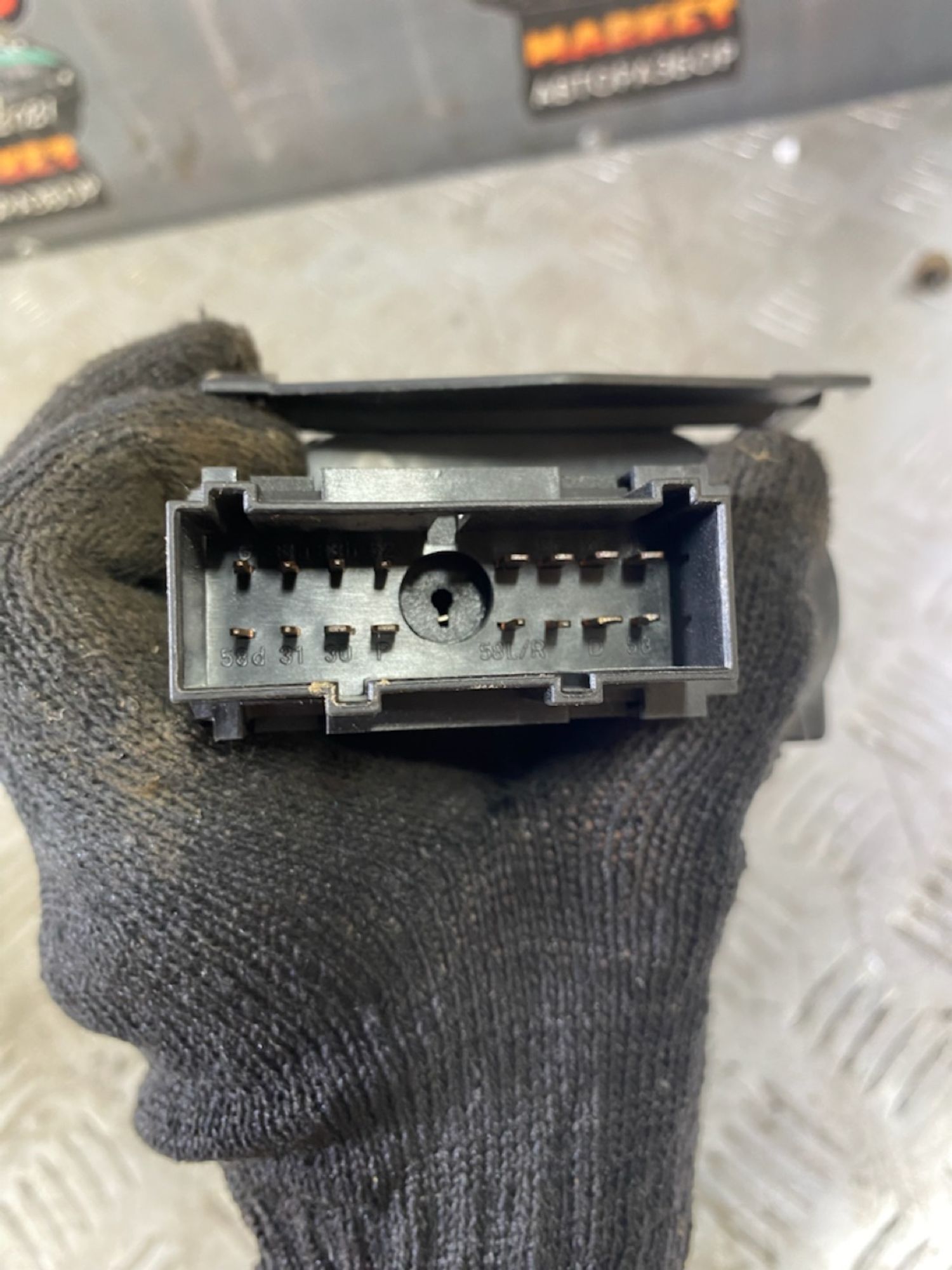 https://ycs.partsauto.market/partsauto-images/thmbs/userImages/7493bedda53ffbba18042670cc6fed05/part/ffbe604a-0430-4b24-ac35-d736fbf8da73_1721130240205.jpg