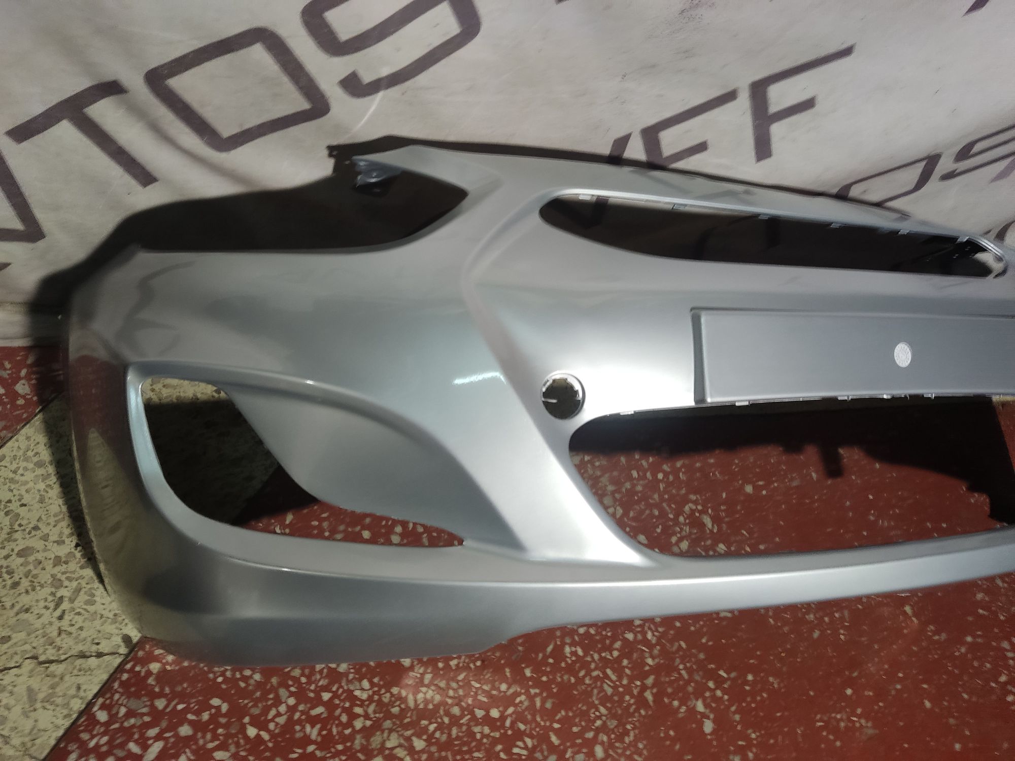 https://ycs.partsauto.market/partsauto-images/thmbs/userImages/74a0fe20680237d5443558fd278b4380/part/0e44e127-d821-4d6e-be79-70a064cd26ff_1718303804605.jpg