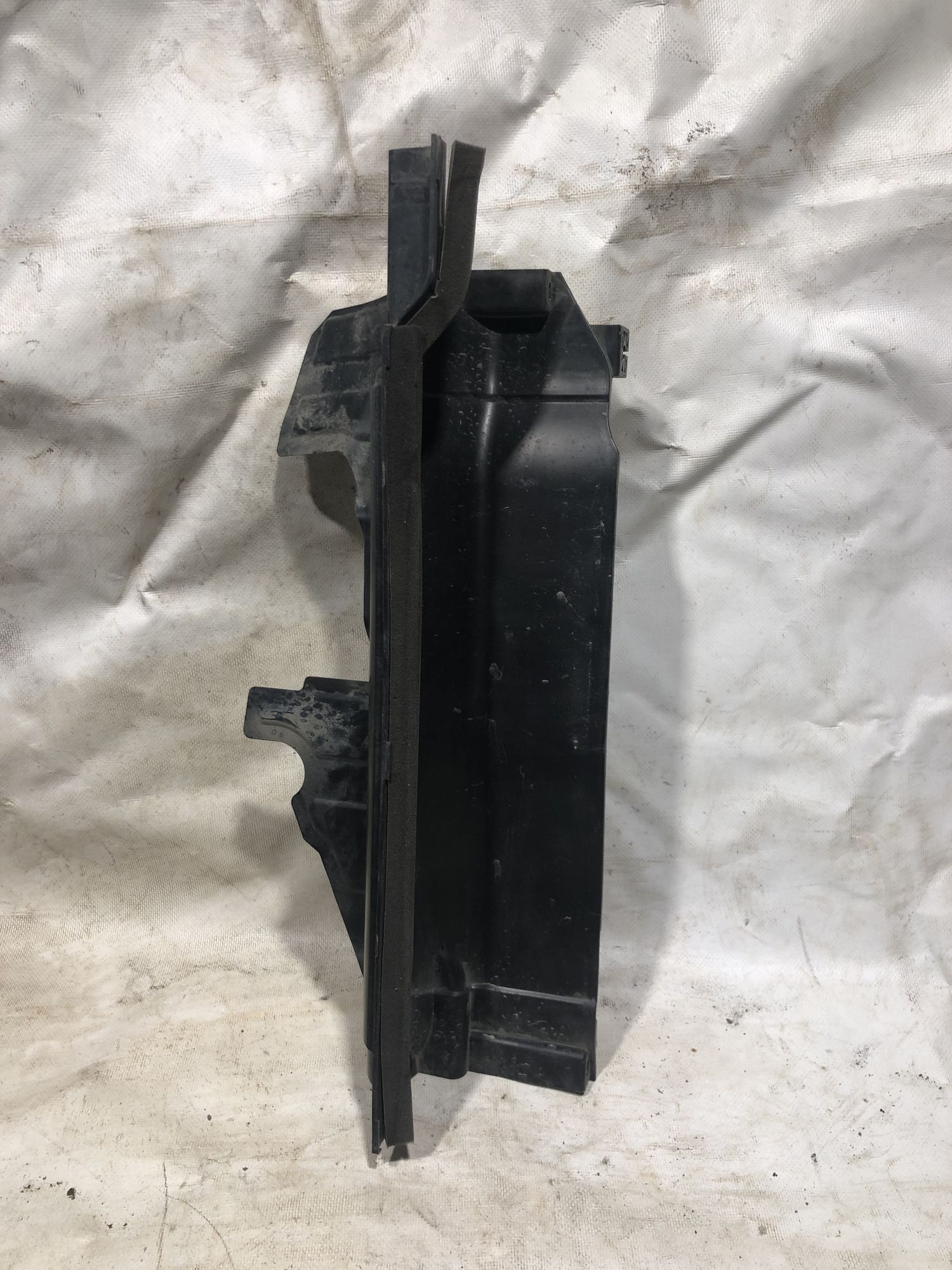 https://ycs.partsauto.market/partsauto-images/thmbs/userImages/74b999aff9da8d5a09f9ff26dc196135/part/04c1affc-d7a2-41b8-a88d-8c9d2672dd5d_1703007816875.jpg
