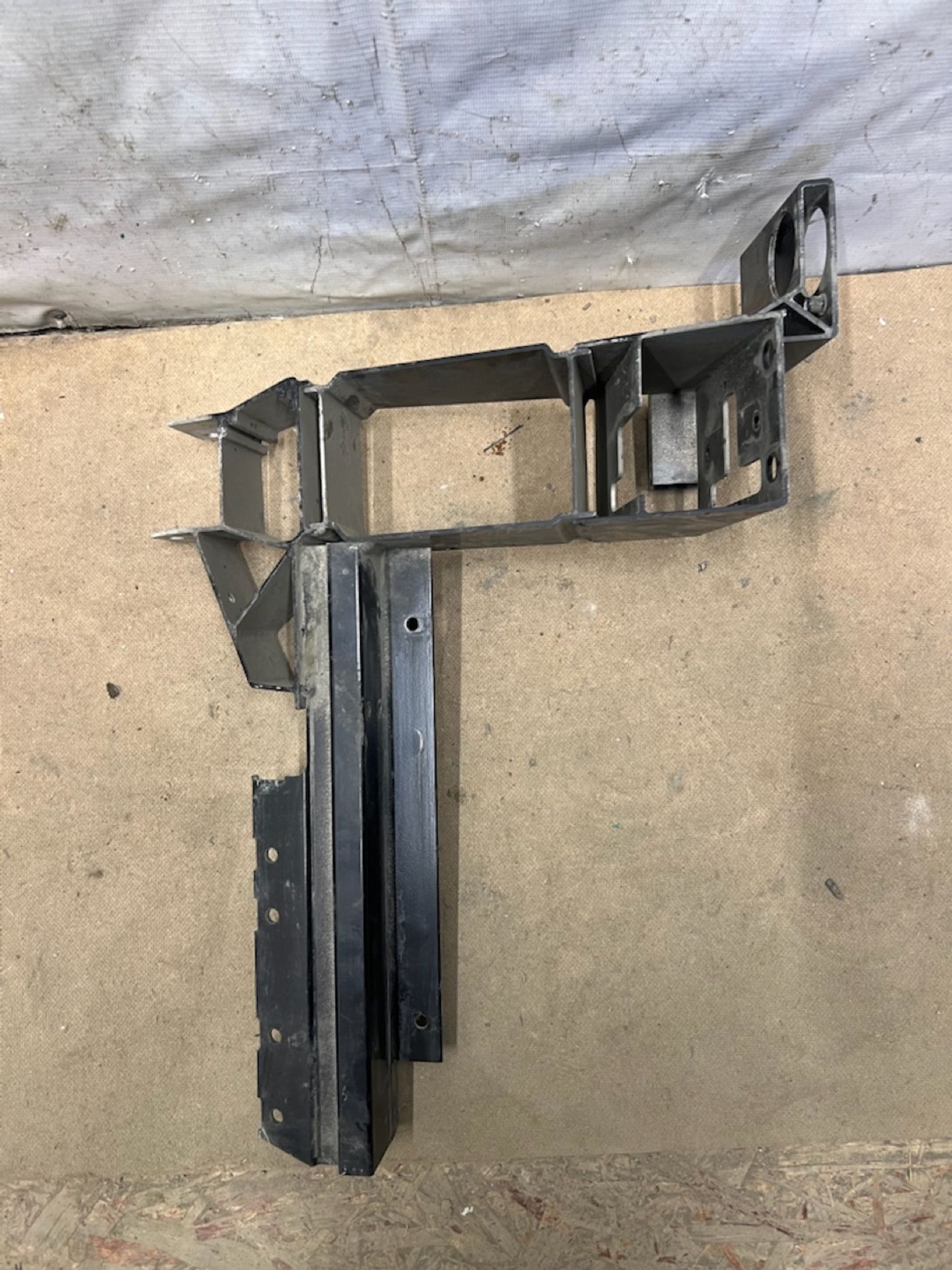 Кронштейн фары правый BMW X3, F25 / X4 F26, 5000 рублей, Челябинск