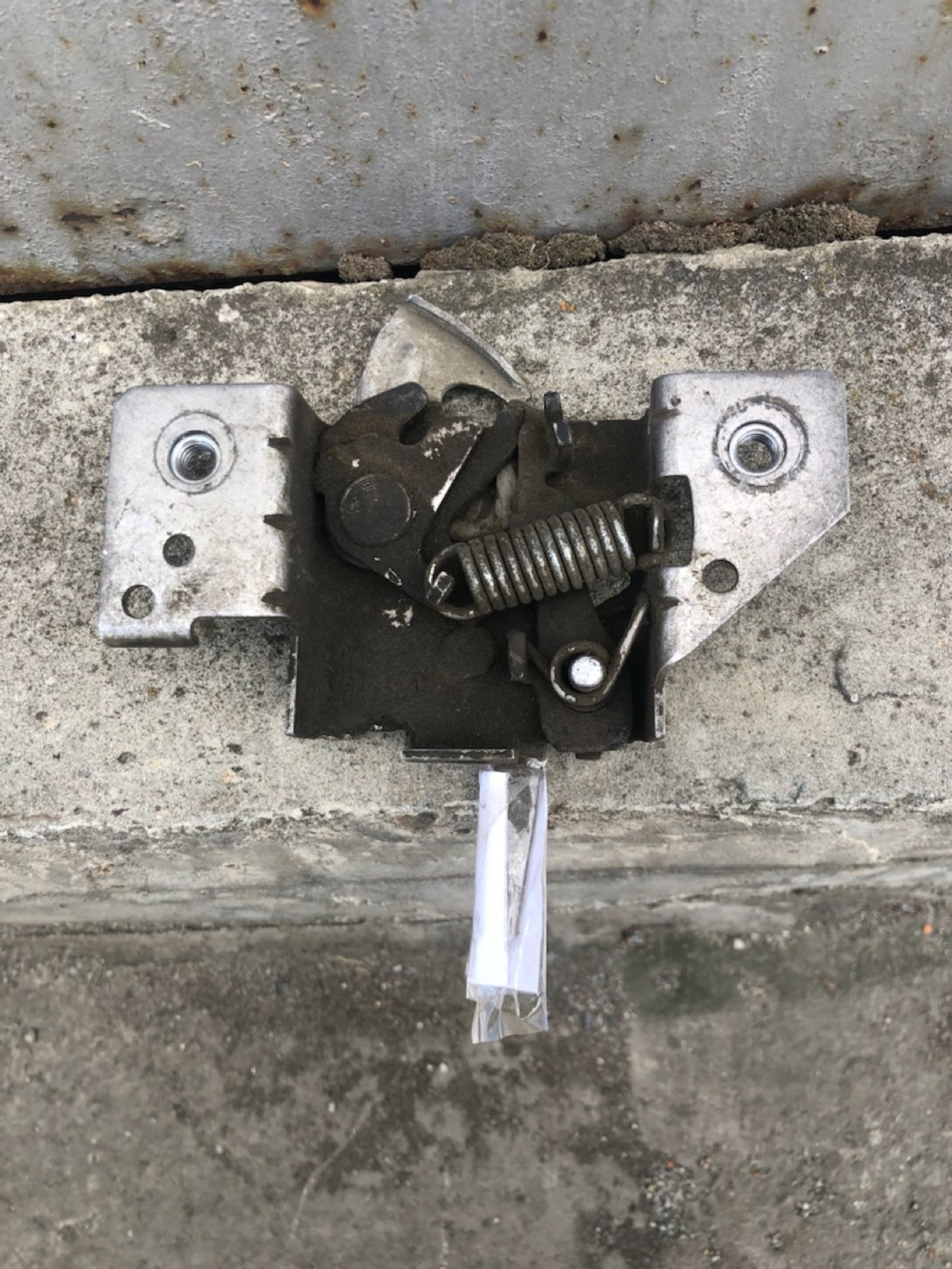 Замок капота Ford Fusion, 1000 рублей, Челябинск